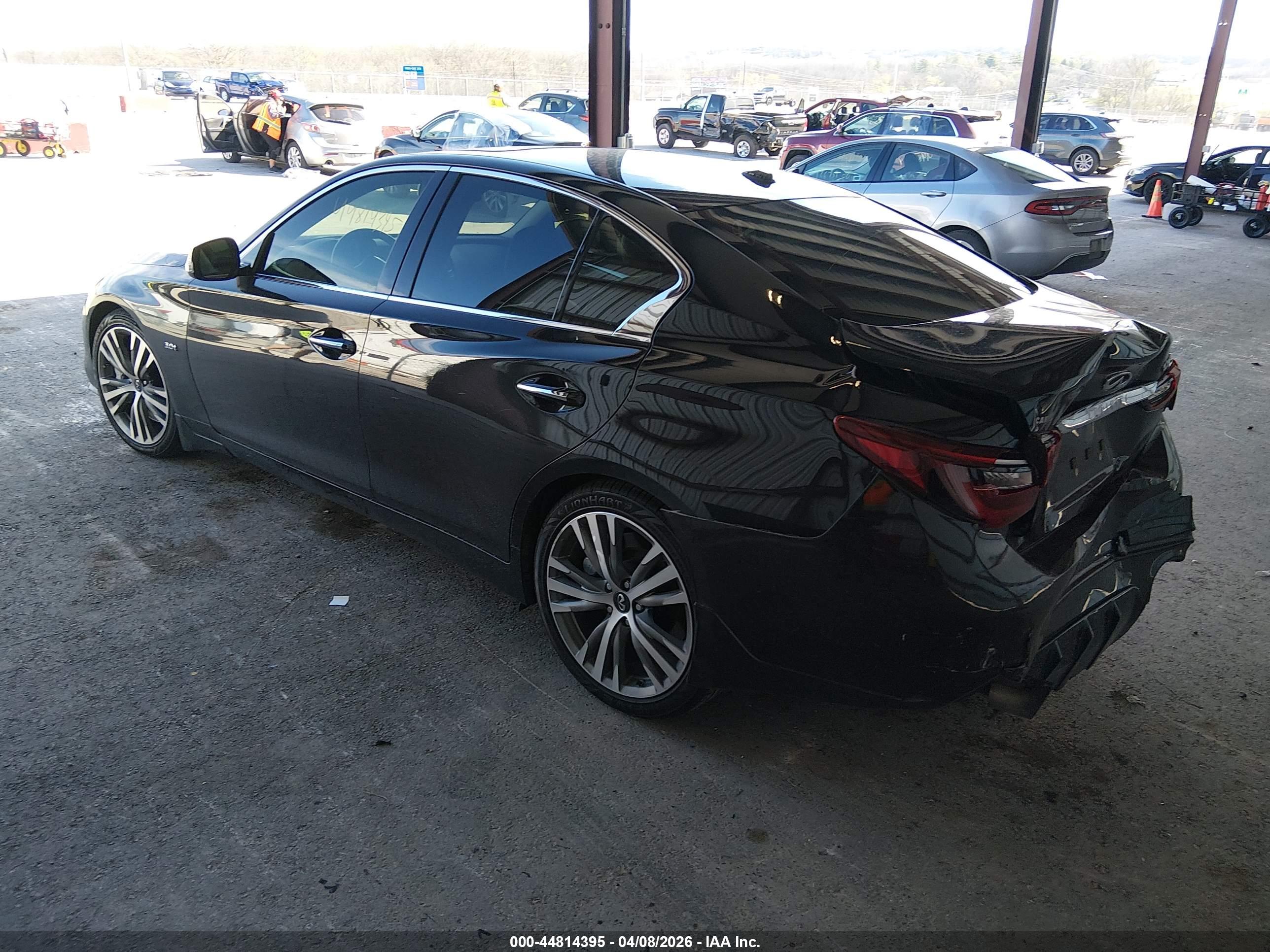 INFINITI Q50 image 3