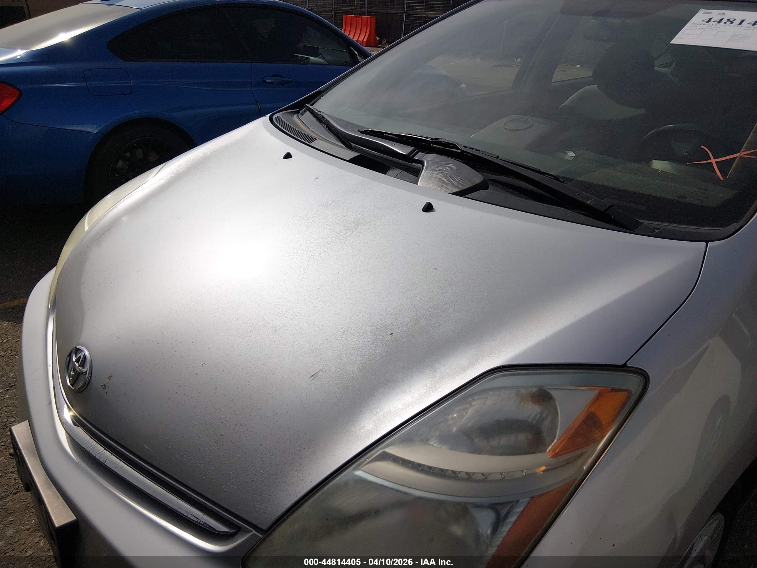 TOYOTA PRIUS image 6