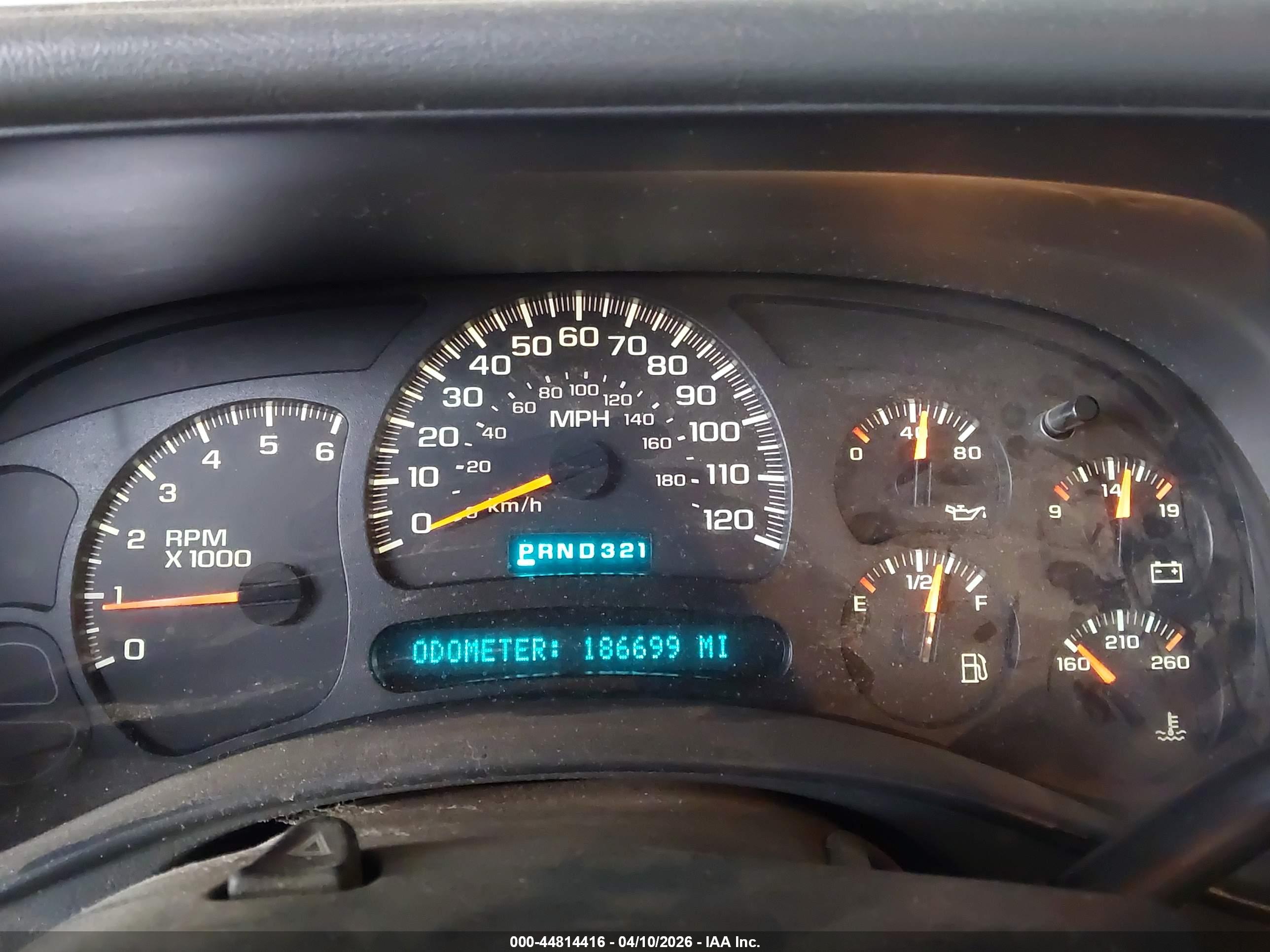CHEVROLET TAHOE image 7