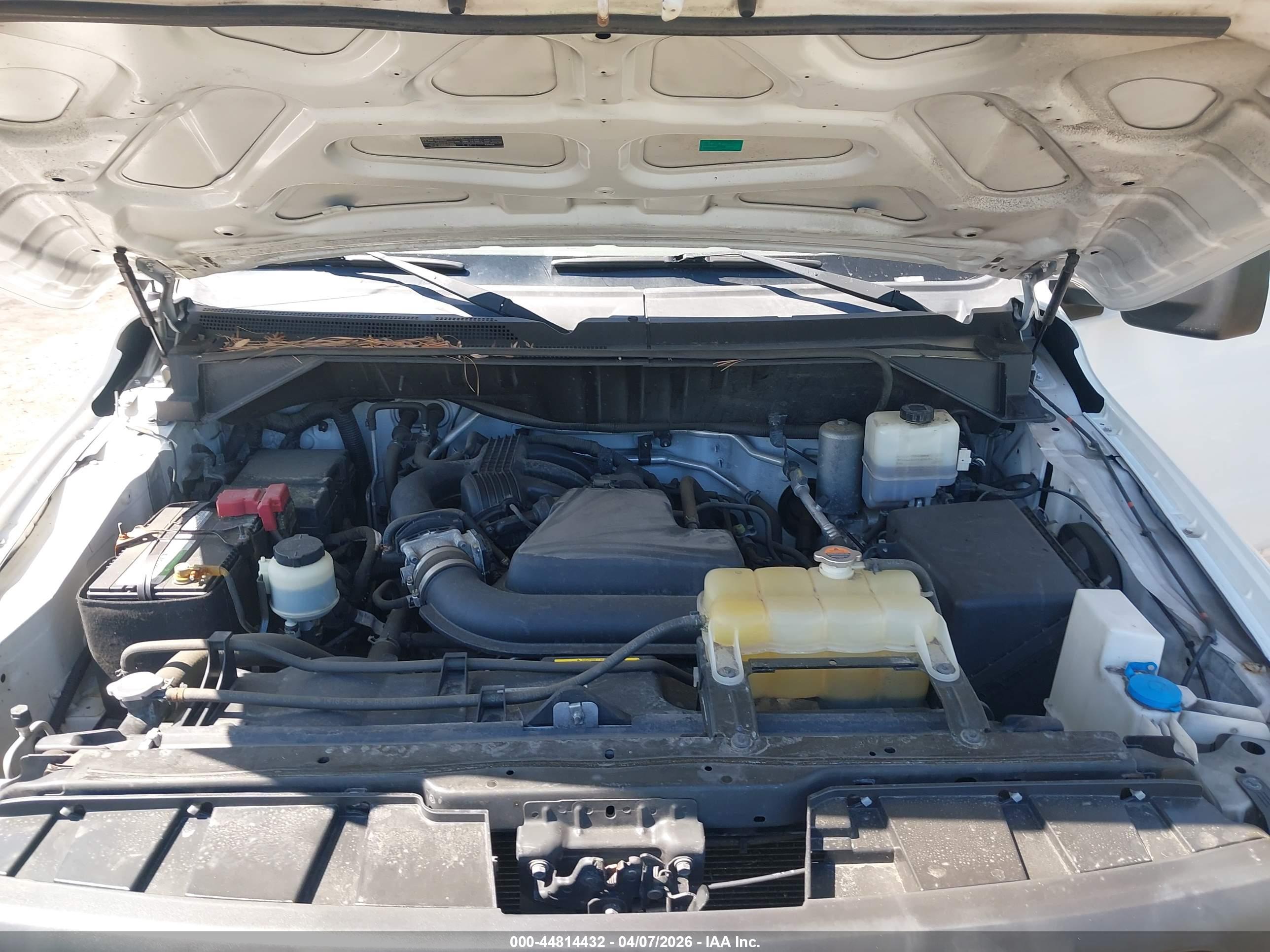NISSAN NV image 10
