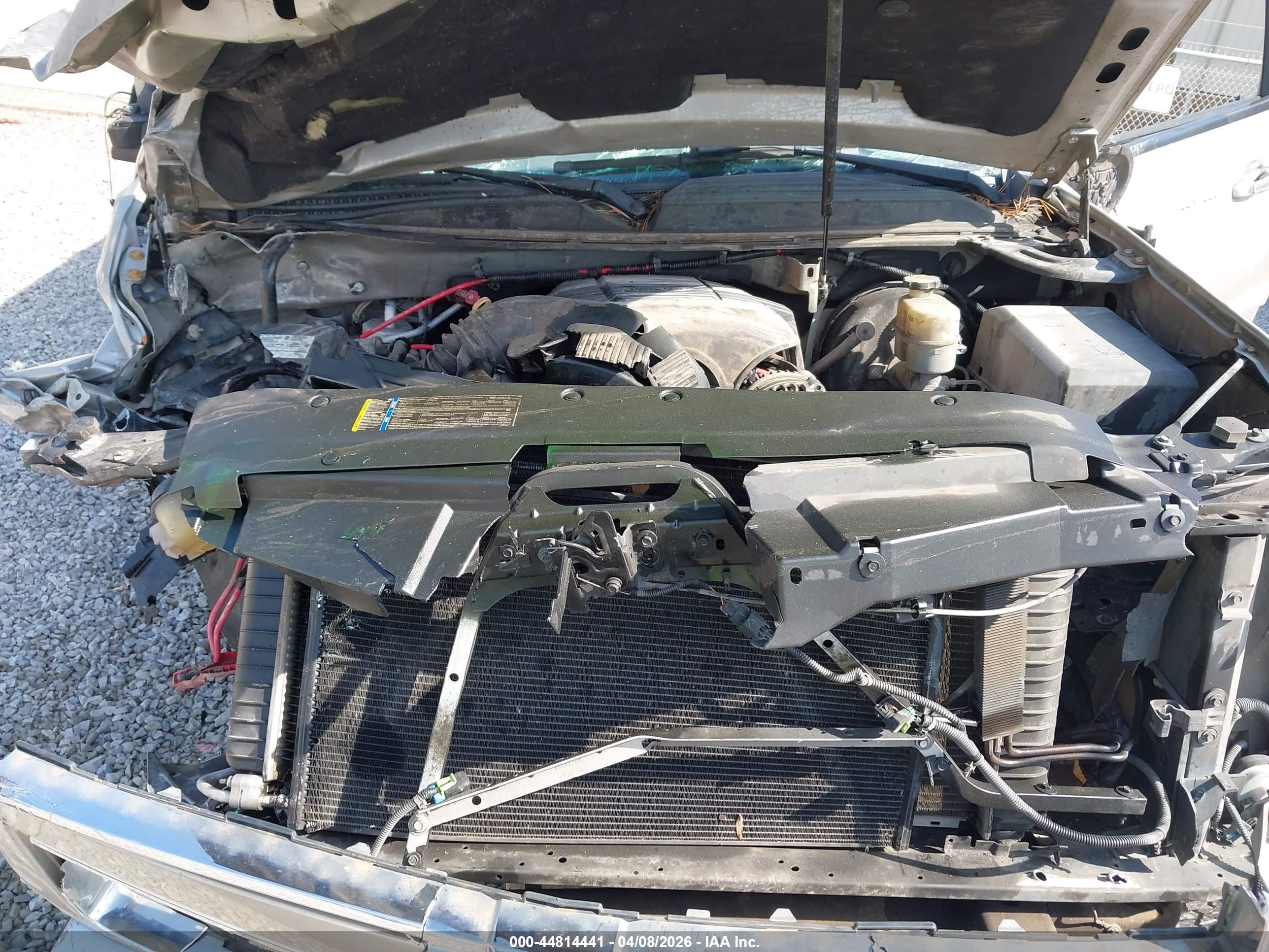 CHEVROLET TAHOE image 10
