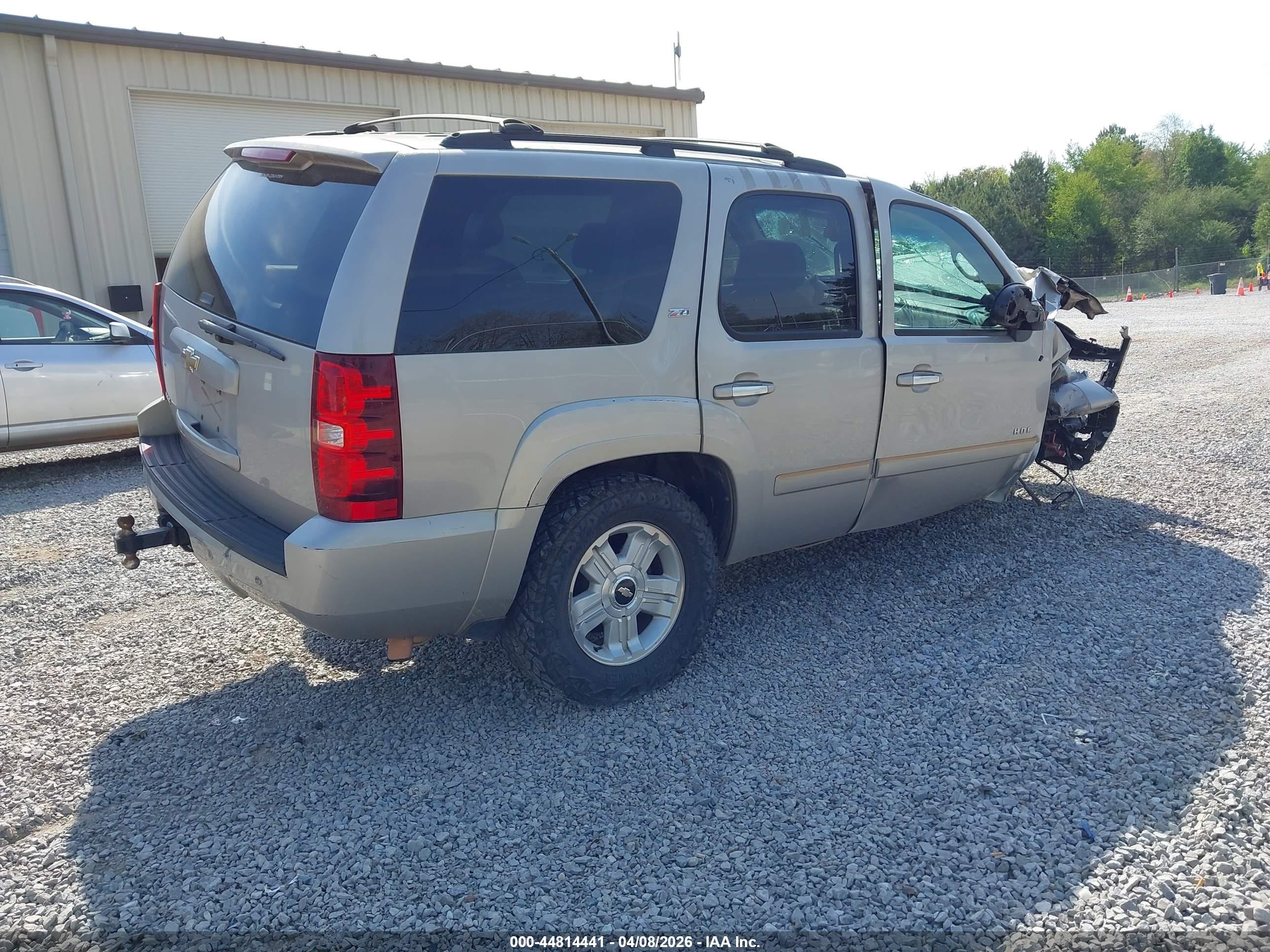 CHEVROLET TAHOE image 4