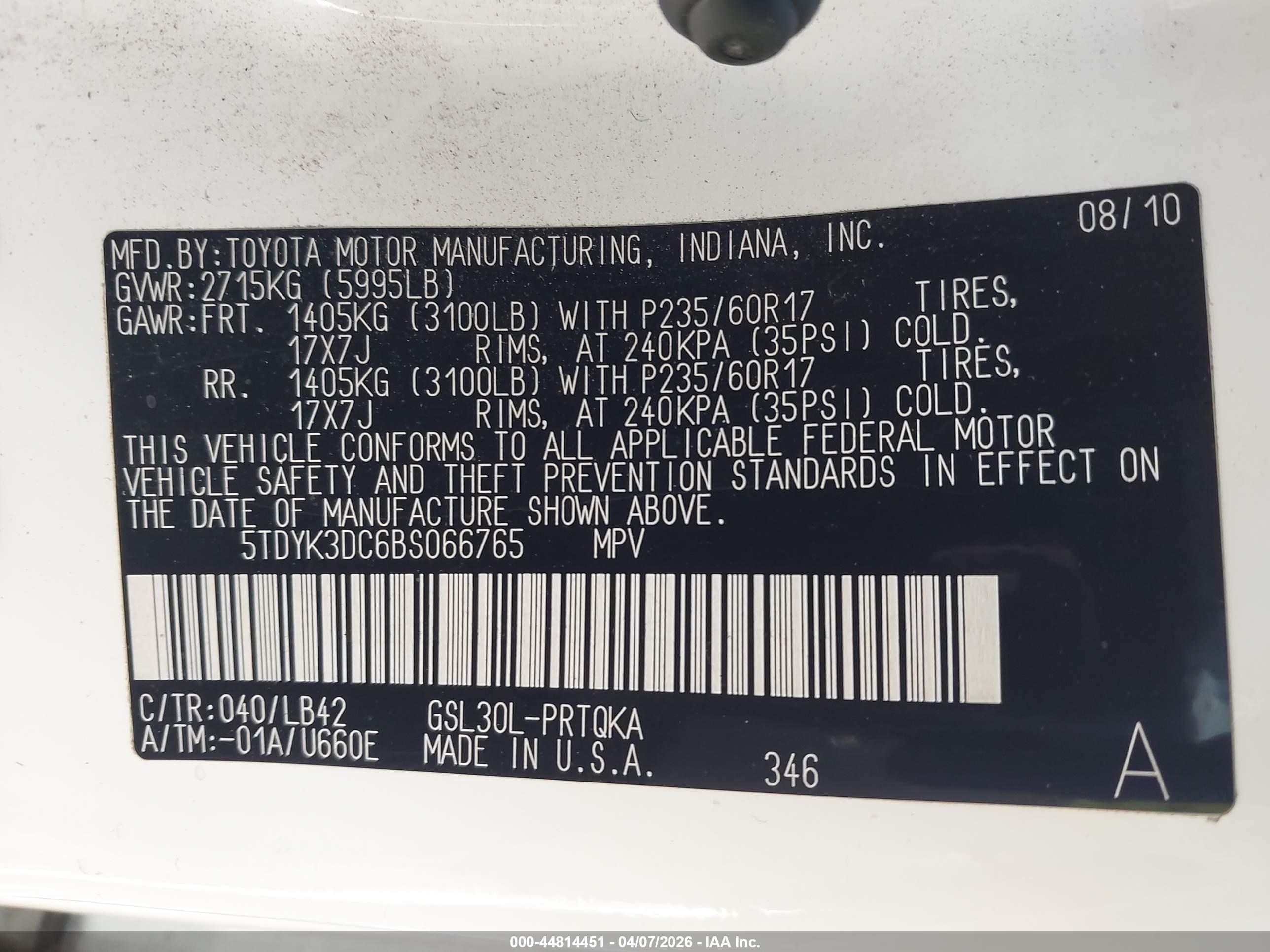 TOYOTA SIENNA image 9