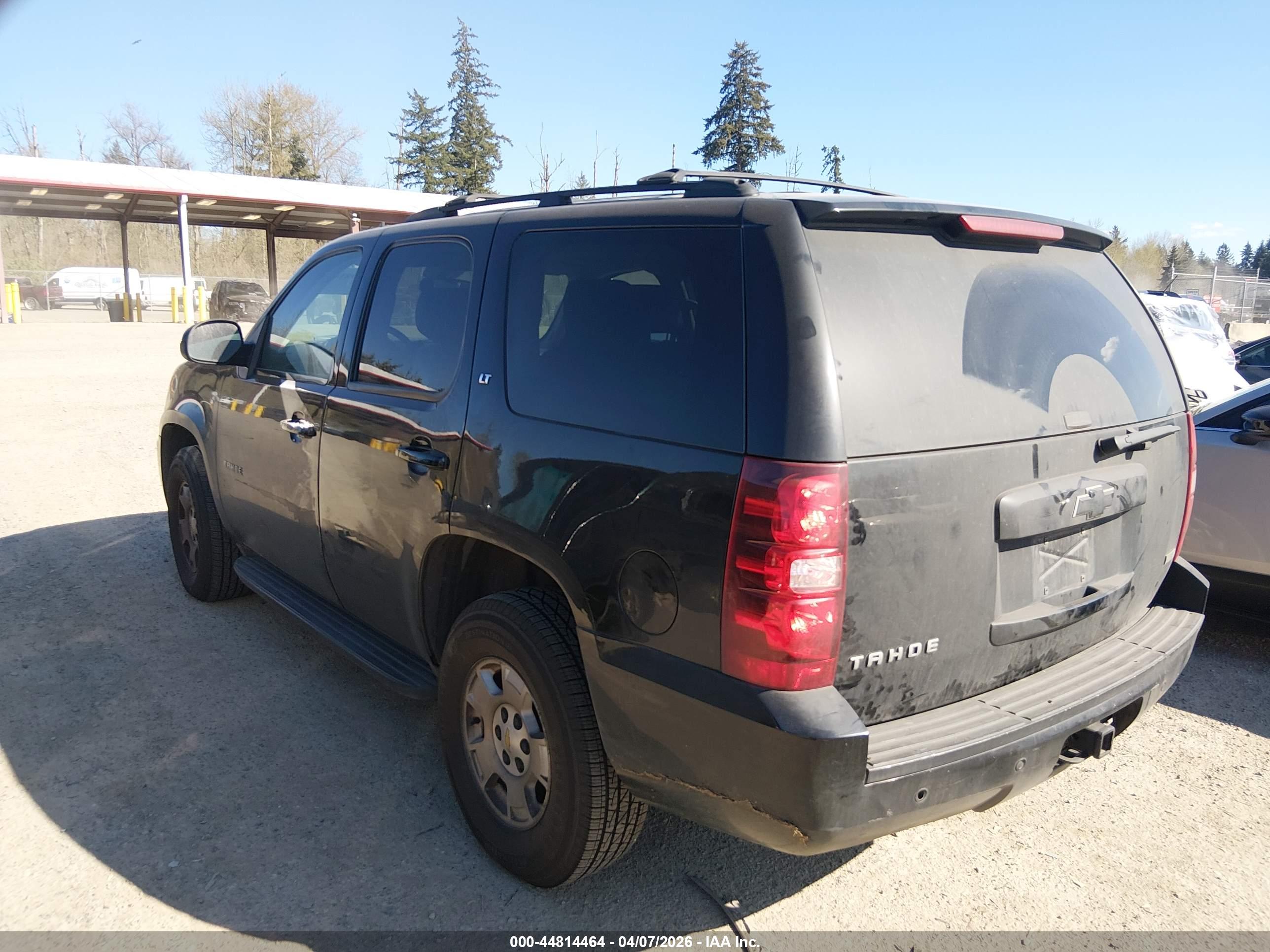 CHEVROLET TAHOE image 3