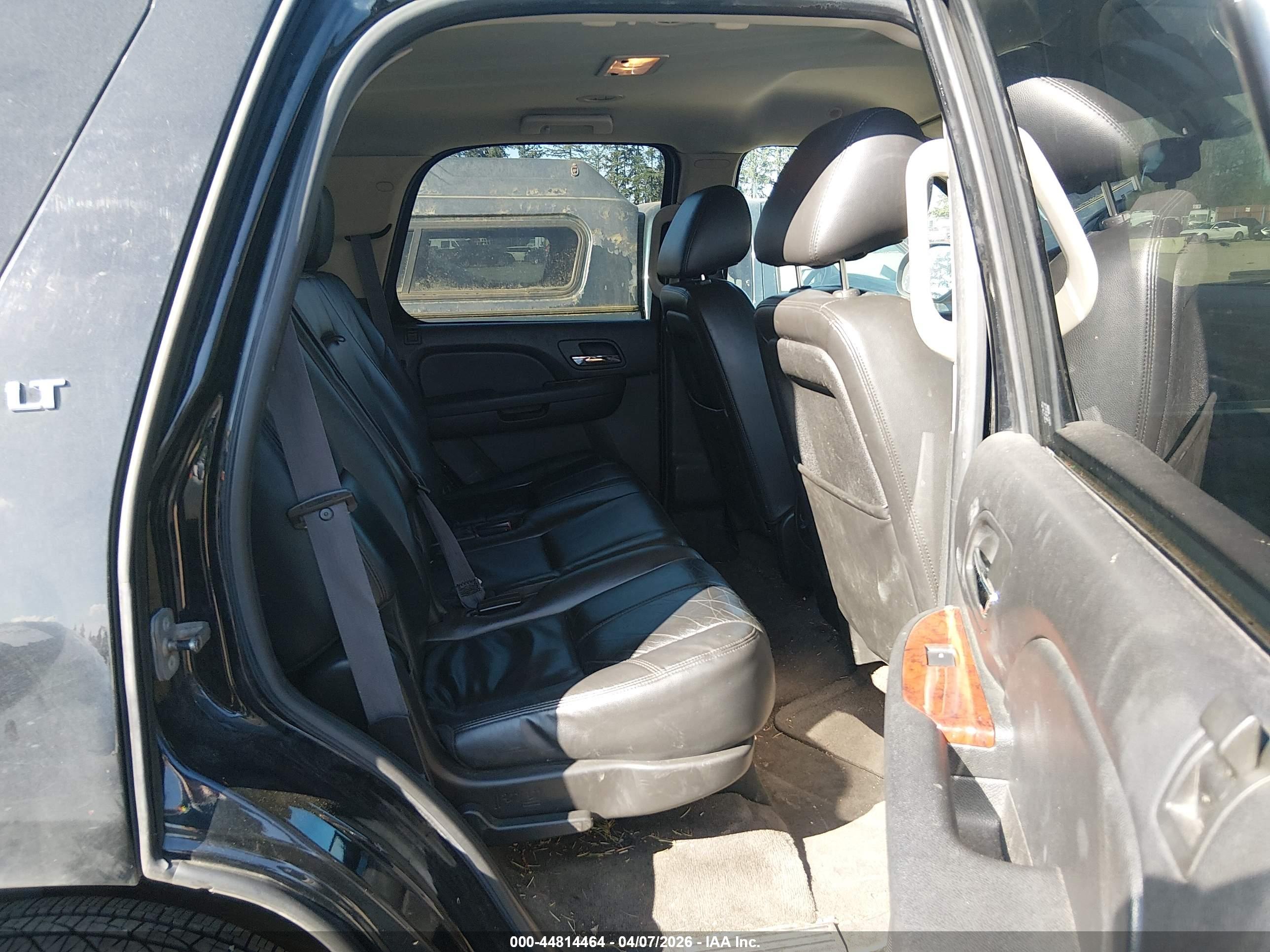 CHEVROLET TAHOE image 8