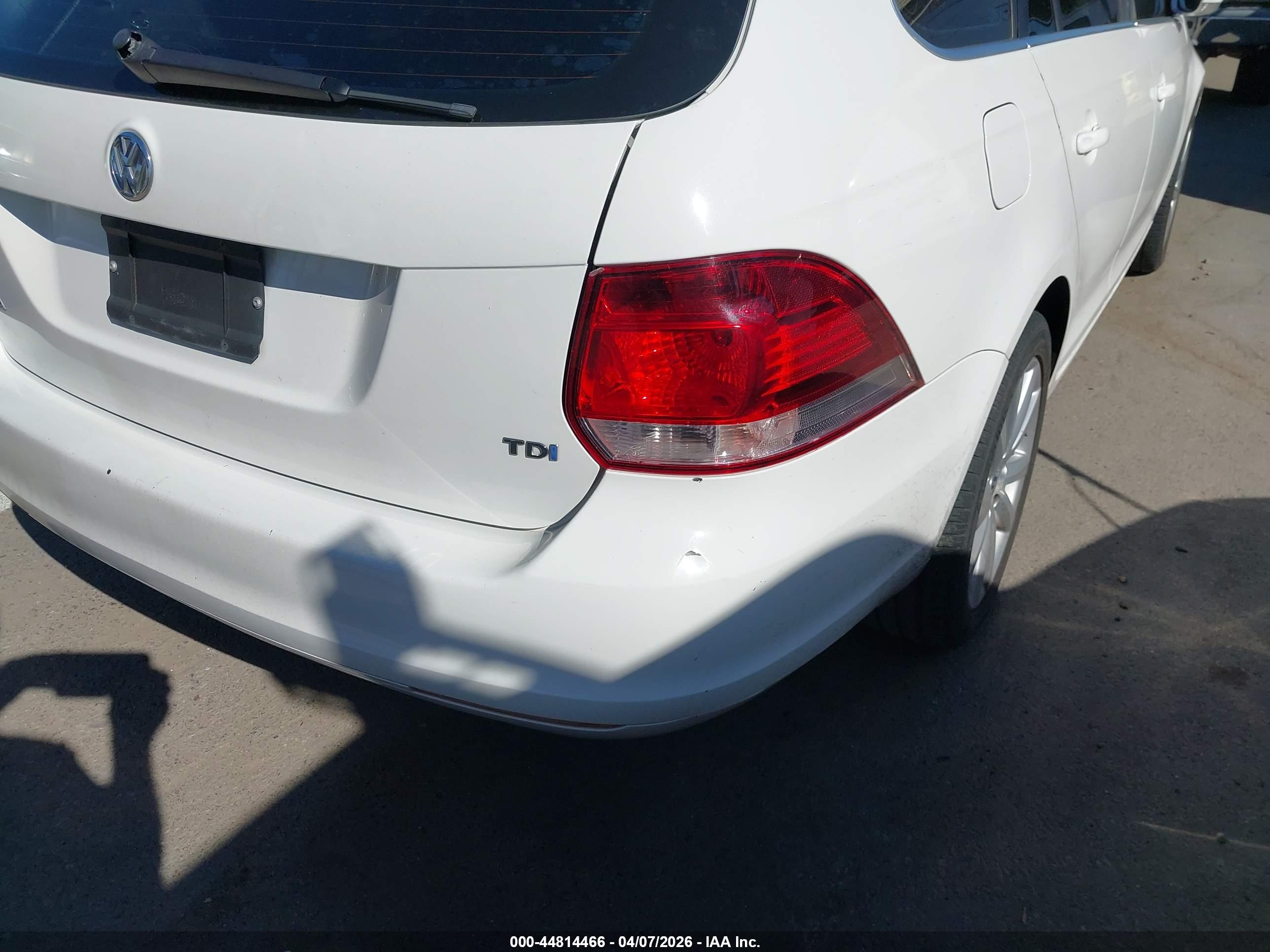 VOLKSWAGEN JETTA image 6