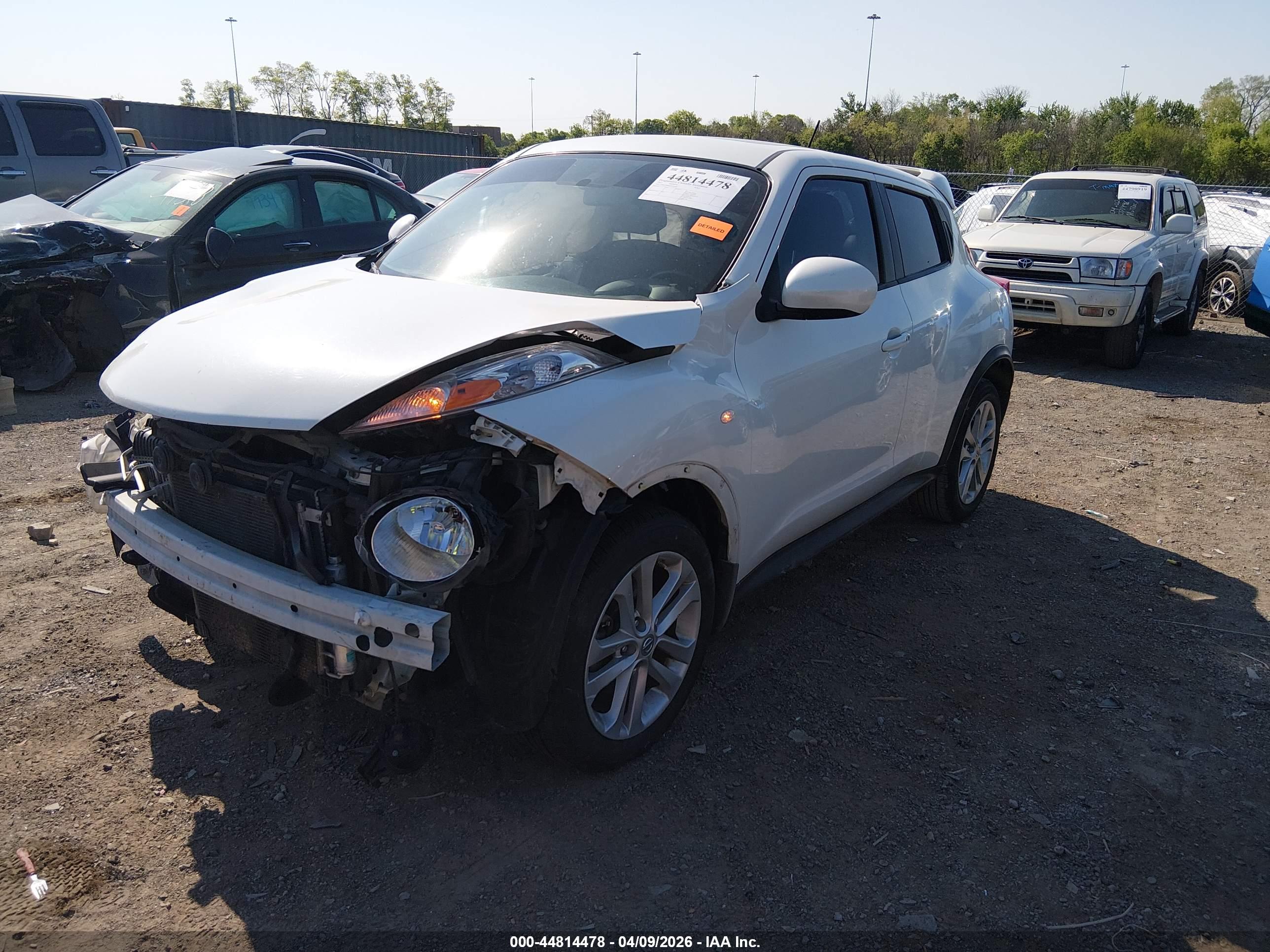 NISSAN JUKE image 2