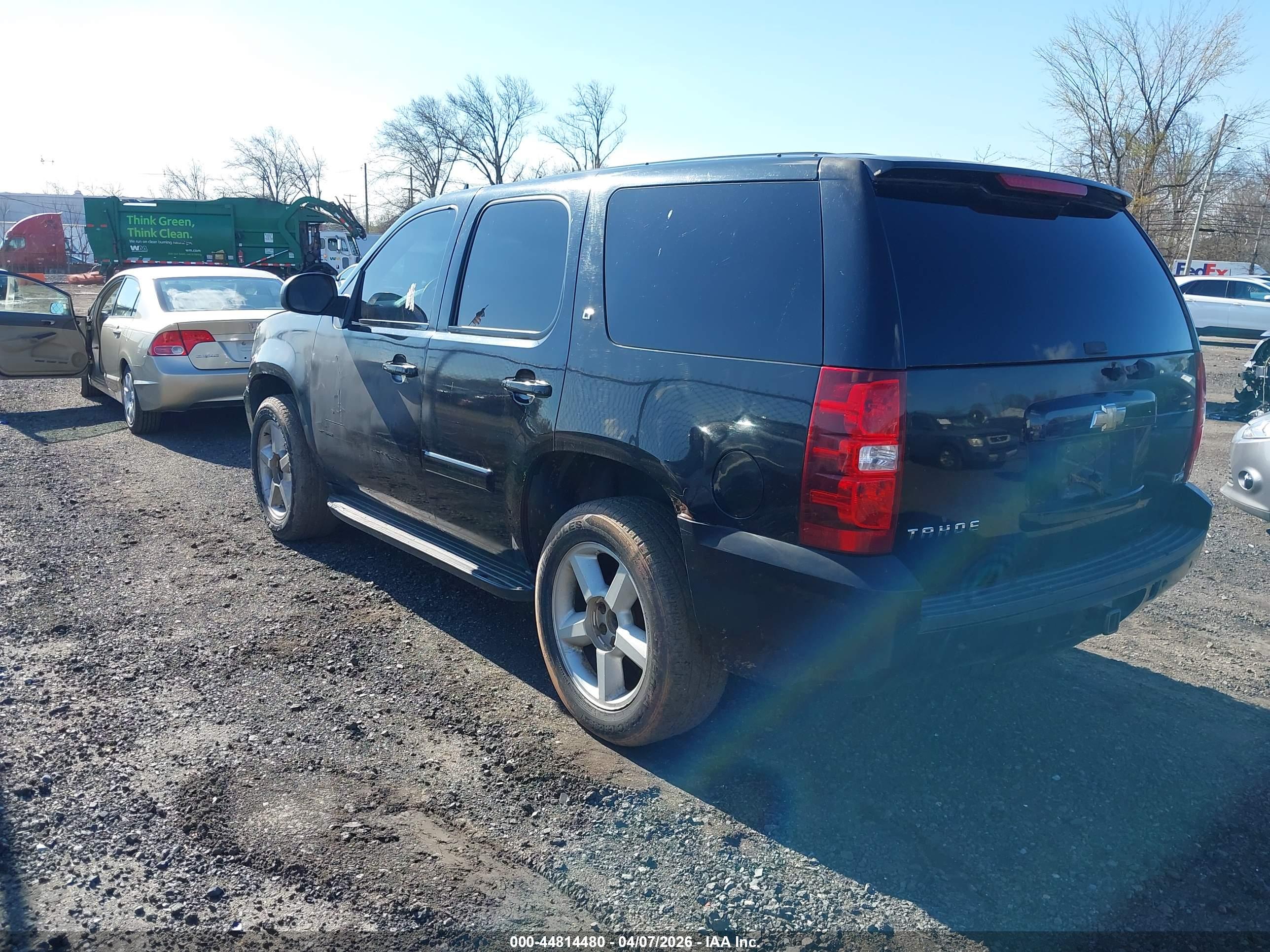 CHEVROLET TAHOE image 3