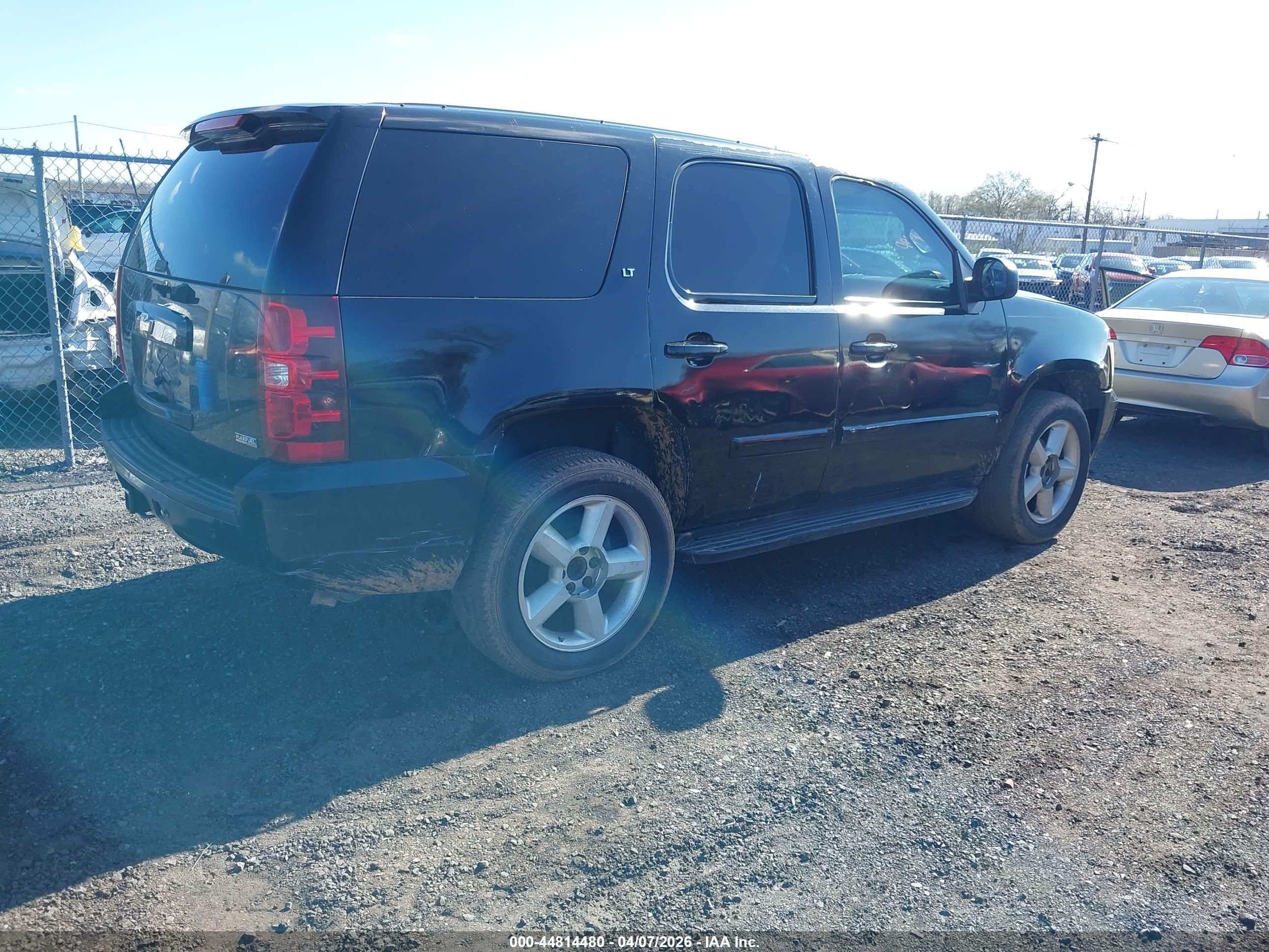 CHEVROLET TAHOE image 4