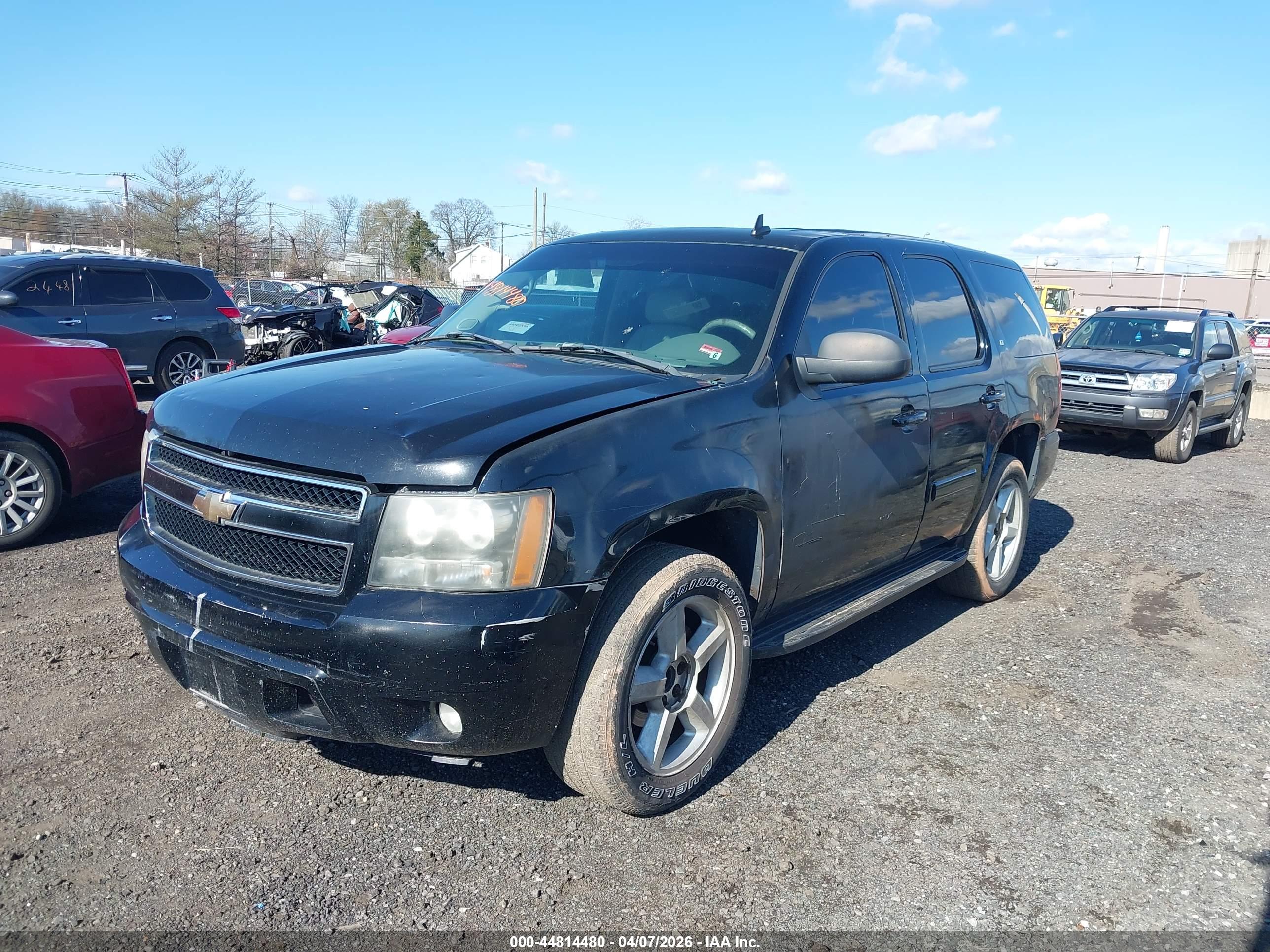 CHEVROLET TAHOE image 6