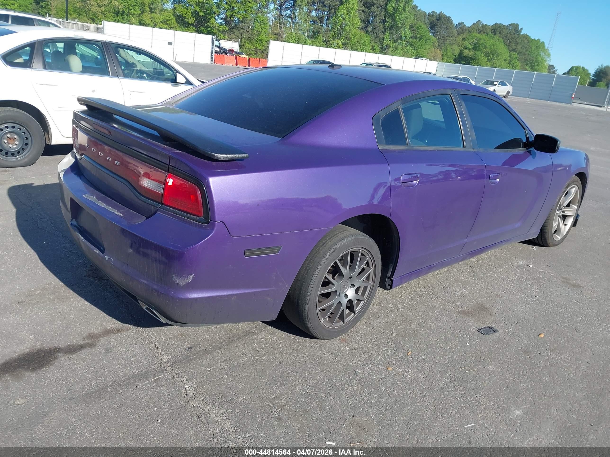 DODGE CHARGER image 4