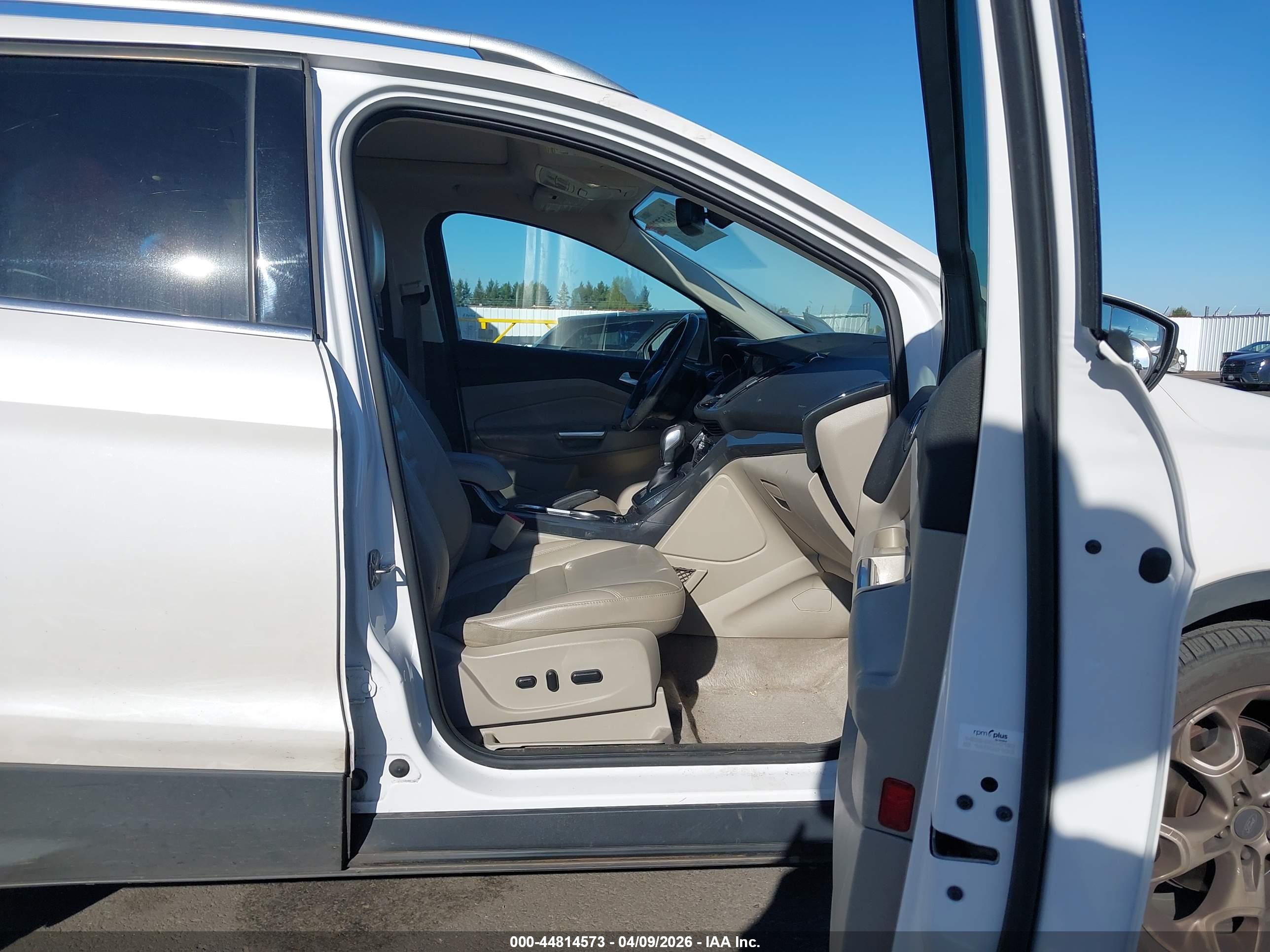 FORD ESCAPE image 5