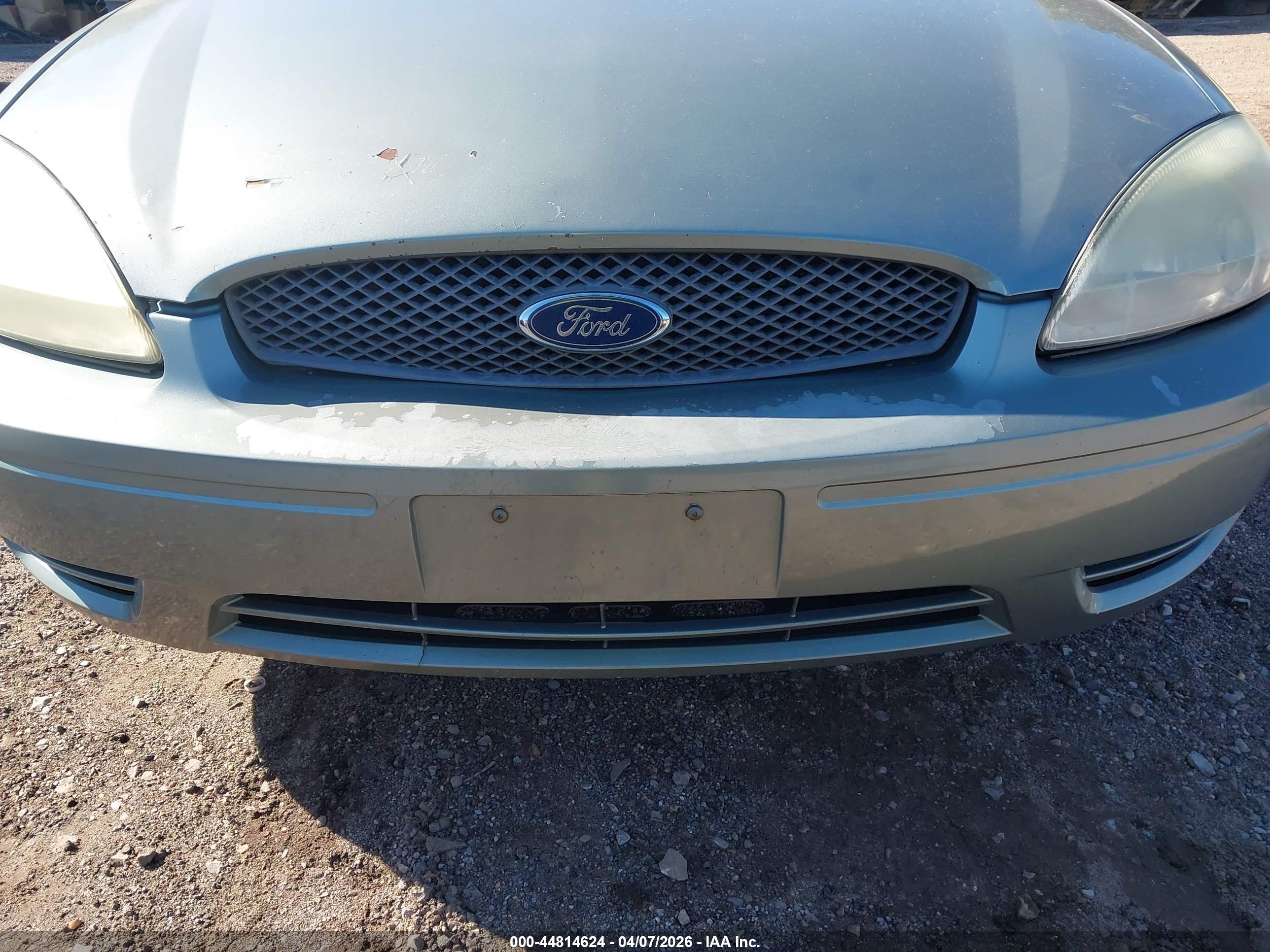 FORD TAURUS image 6