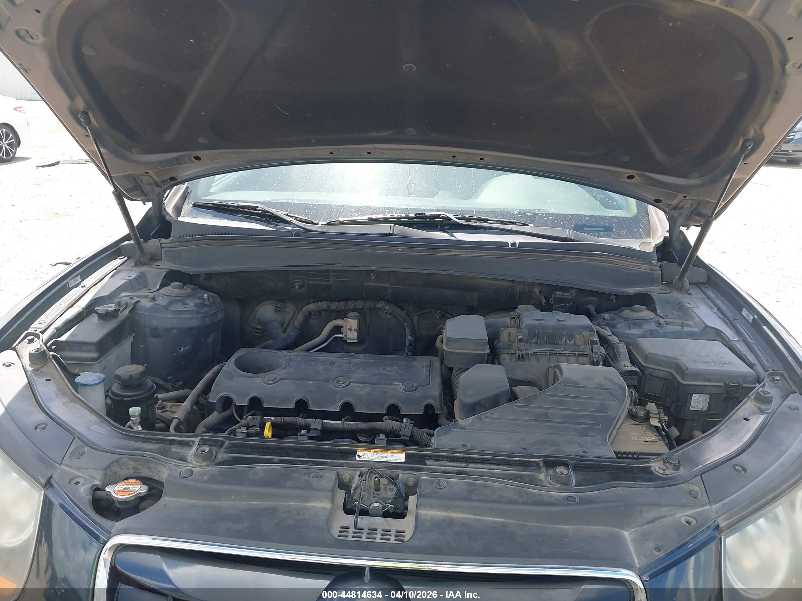 HYUNDAI SANTA image 10