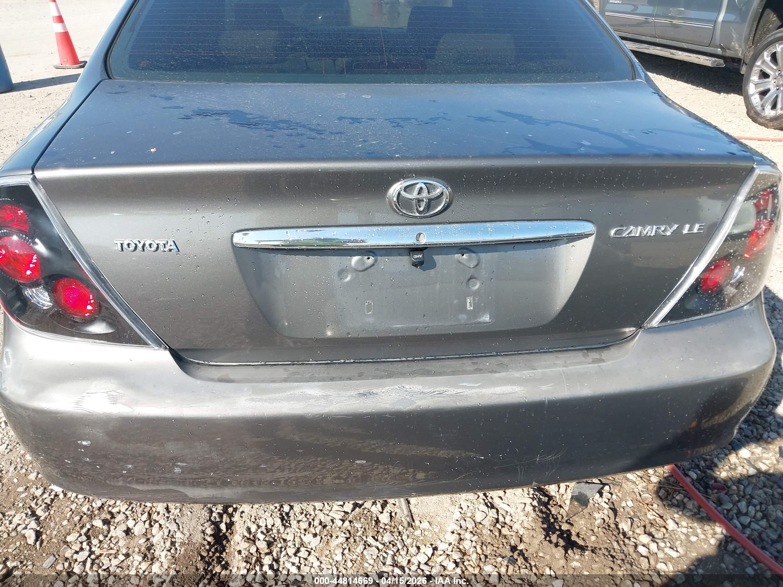 TOYOTA CAMRY image 6