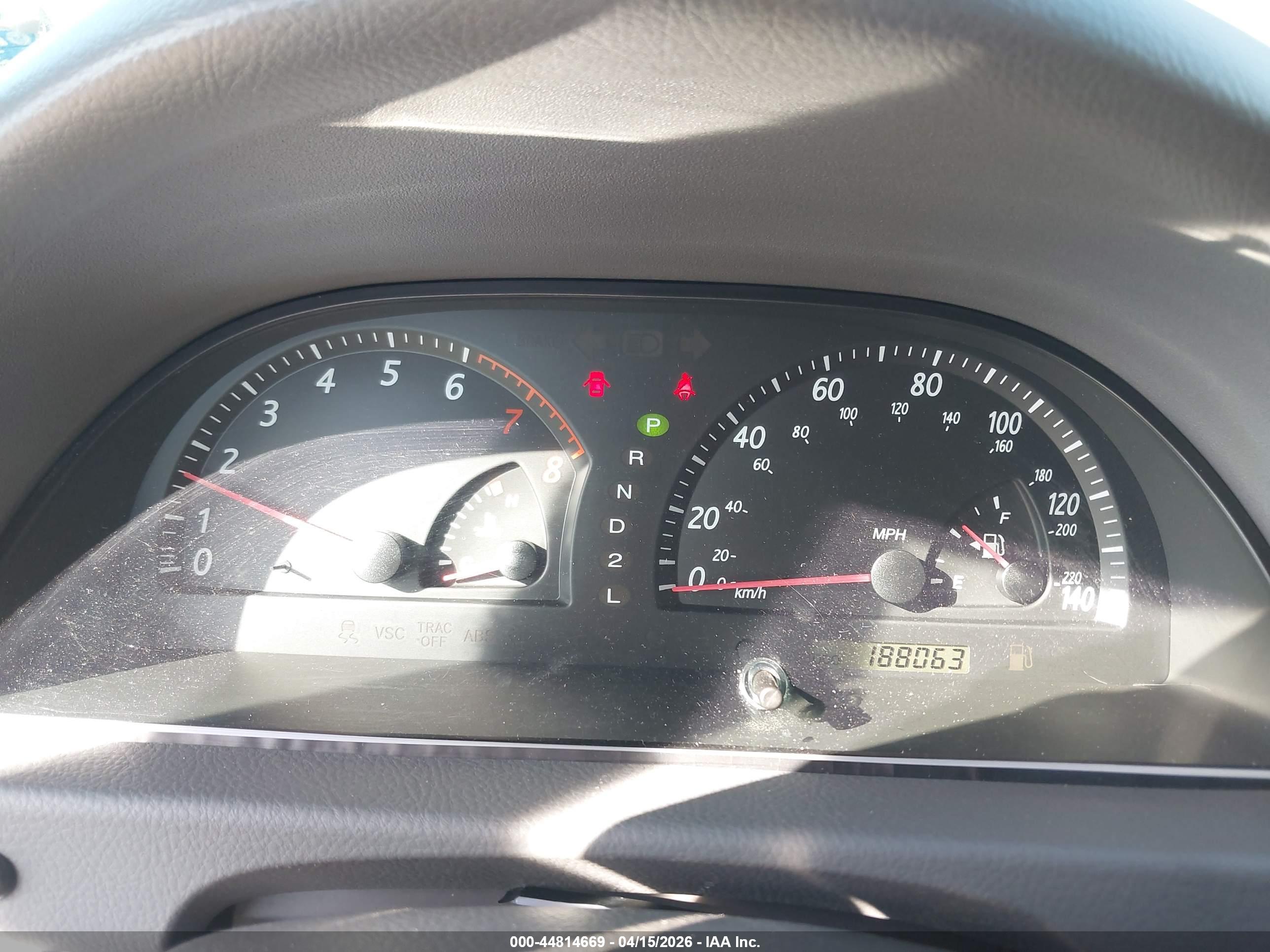 TOYOTA CAMRY image 7