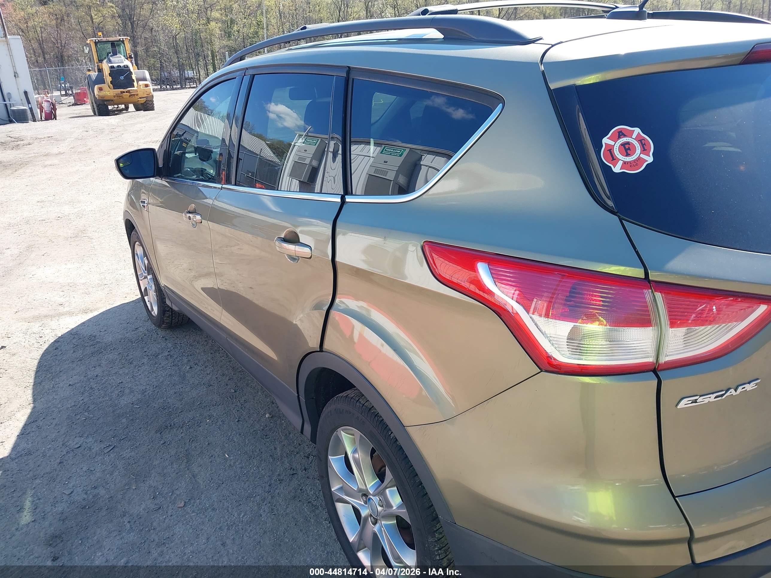 FORD ESCAPE image 6