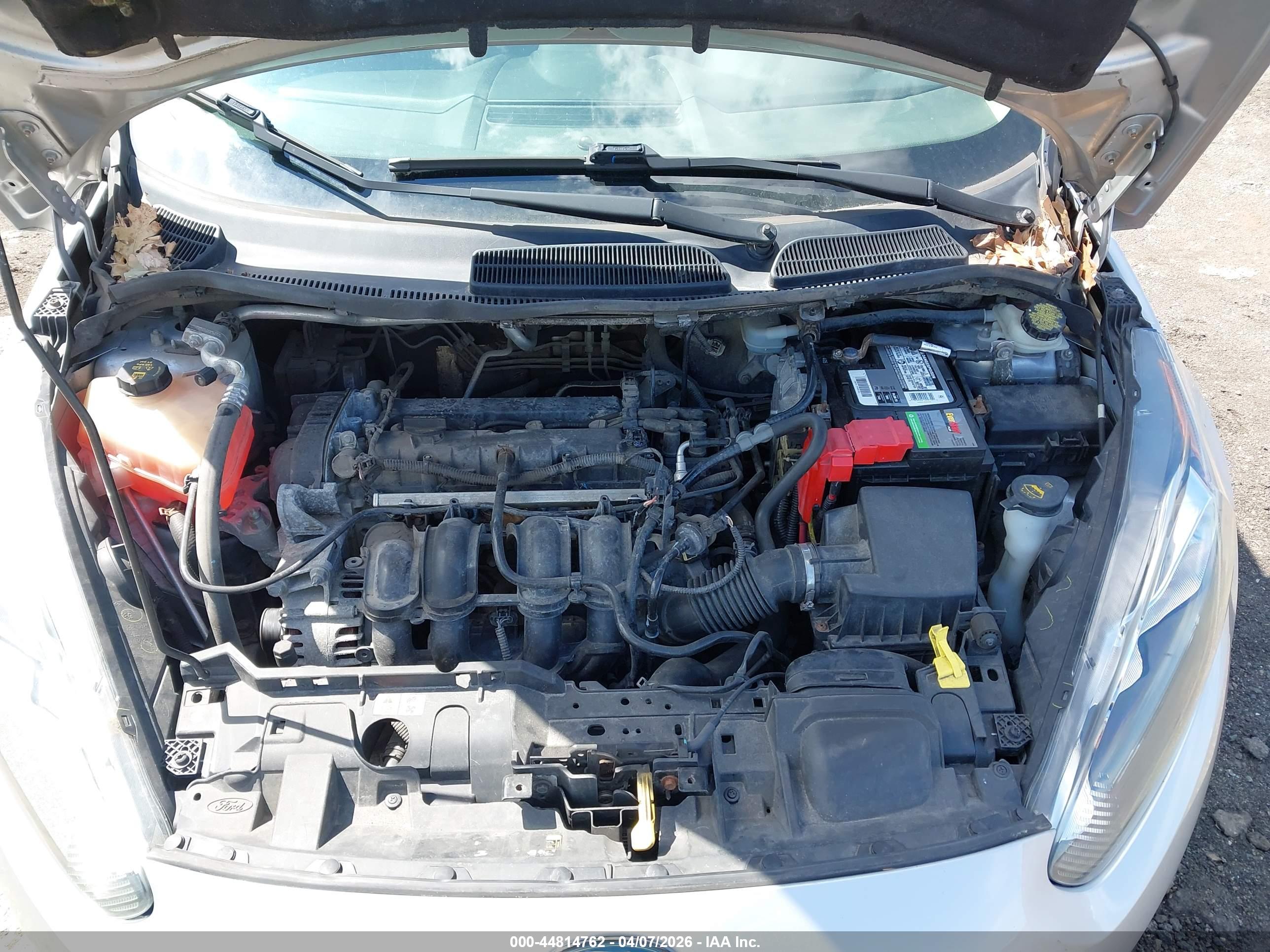 FORD FIESTA image 10