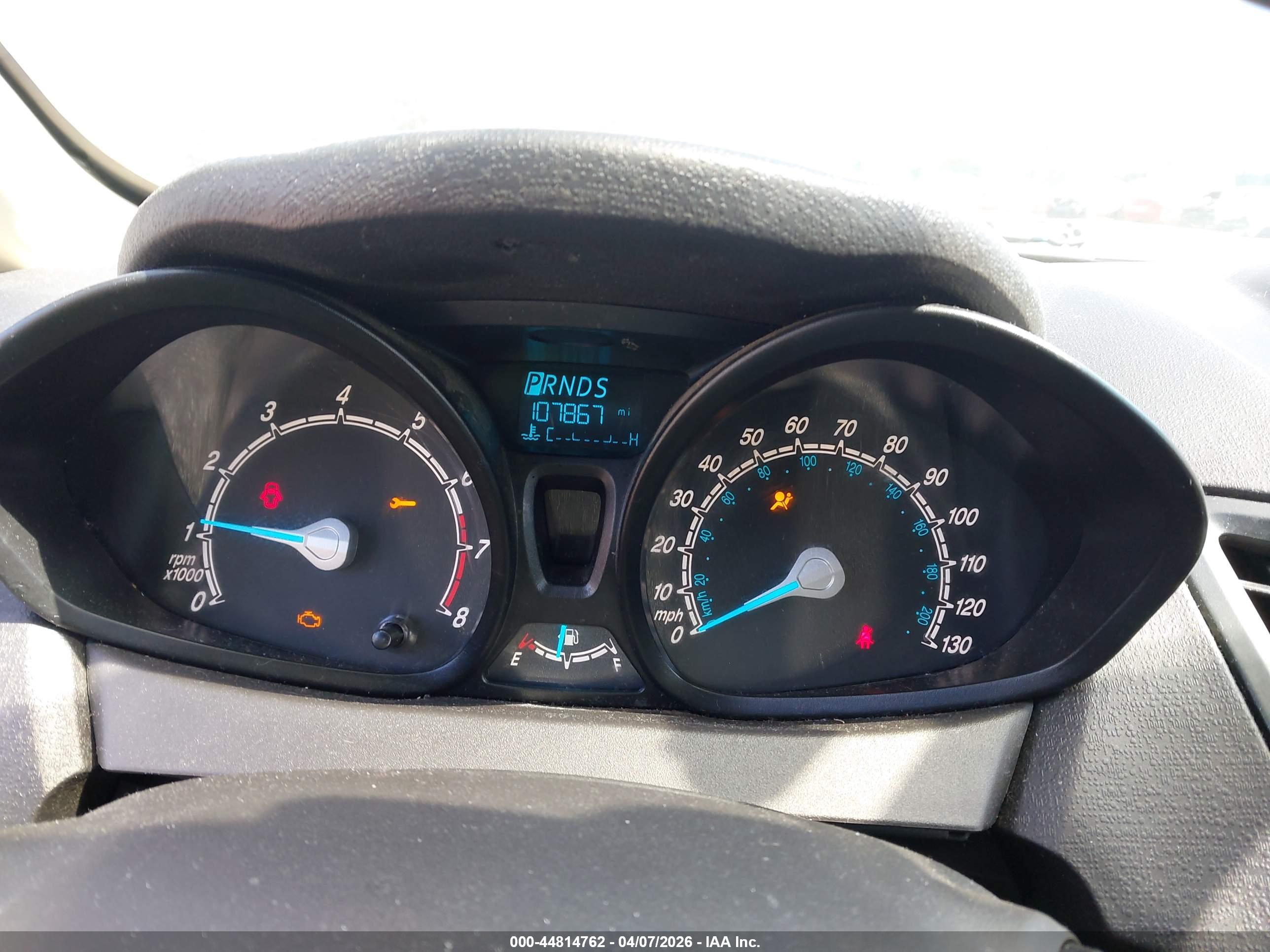FORD FIESTA image 7