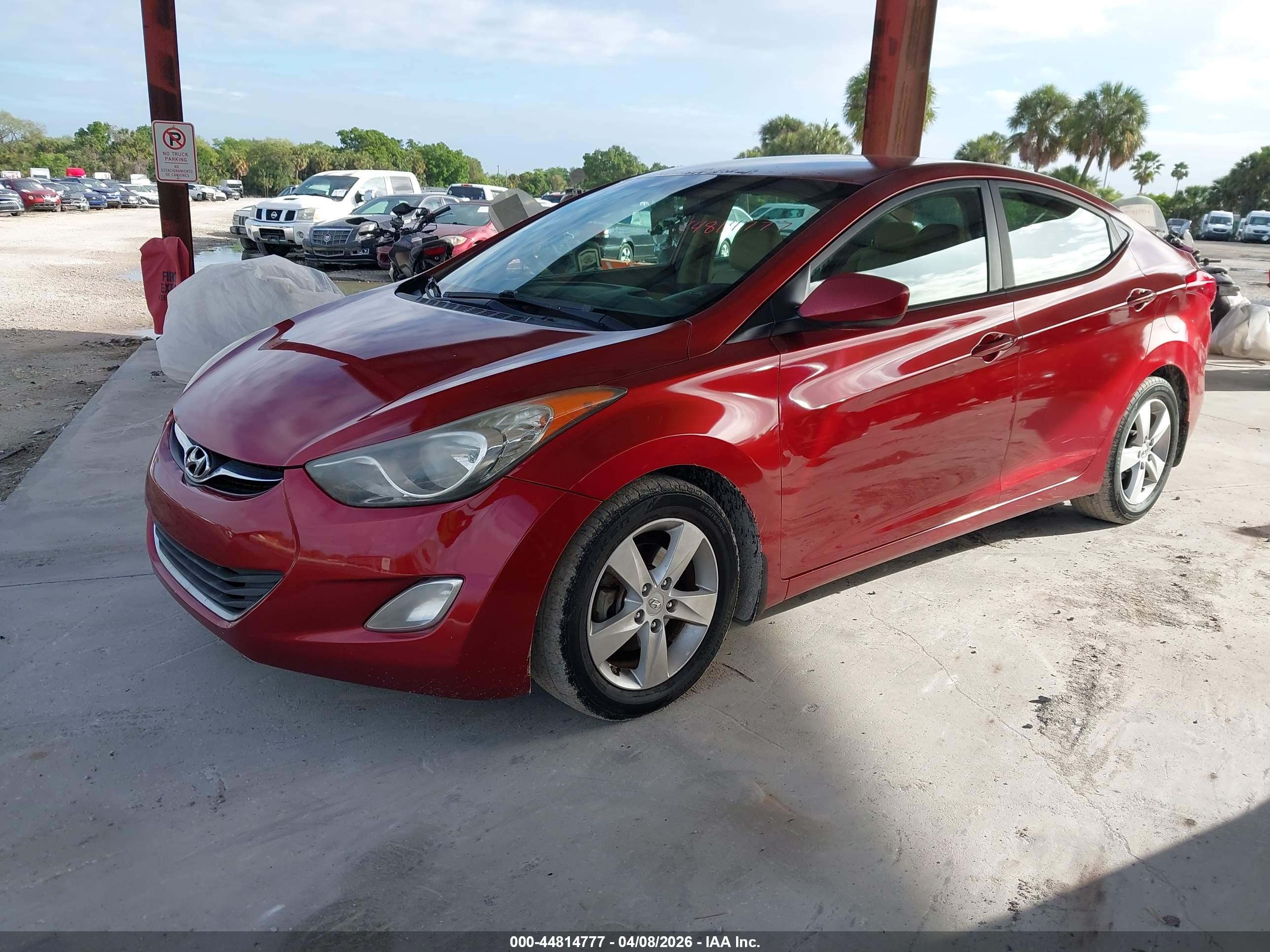 HYUNDAI ELANTRA image 2