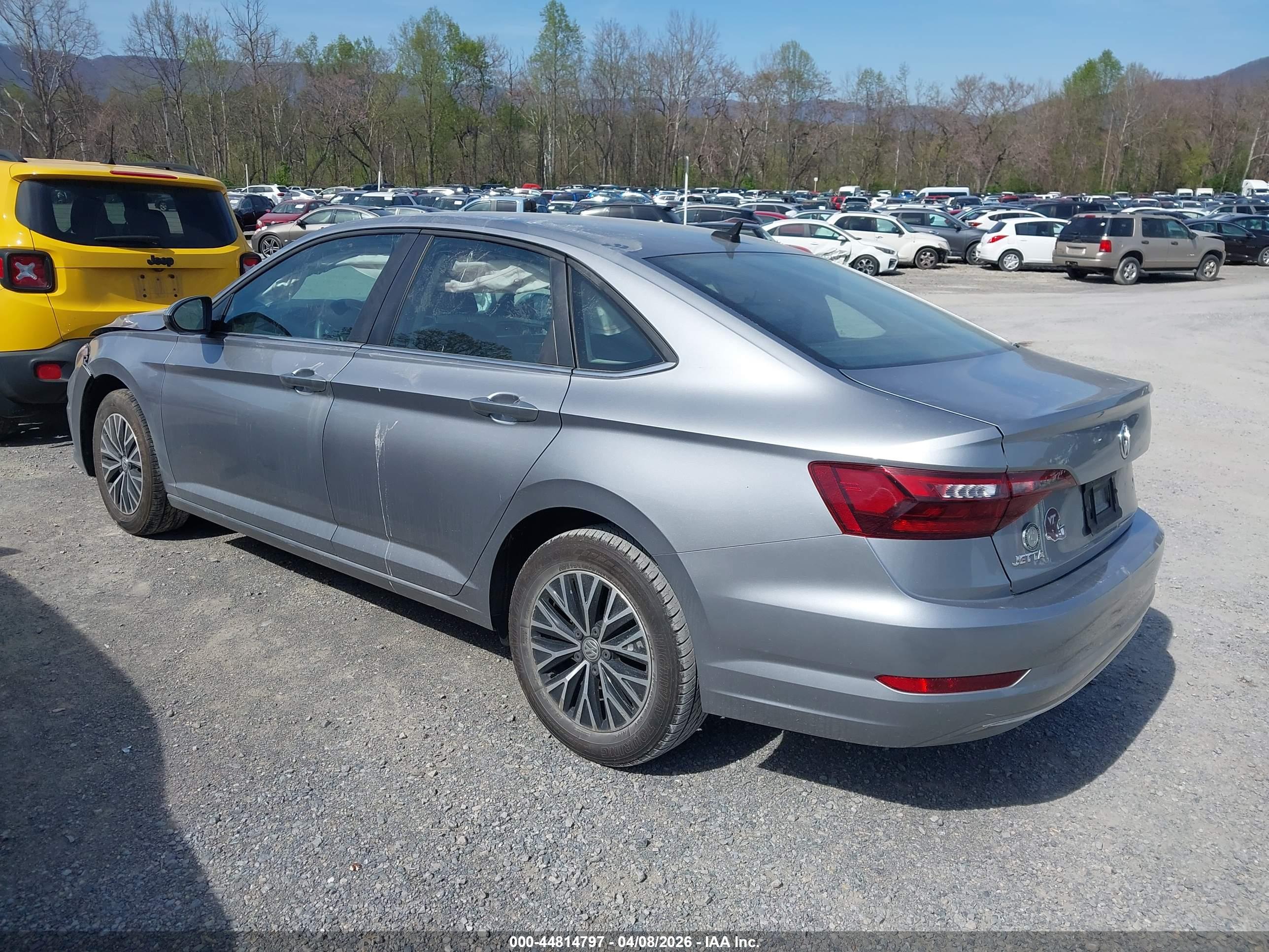 VOLKSWAGEN JETTA image 3