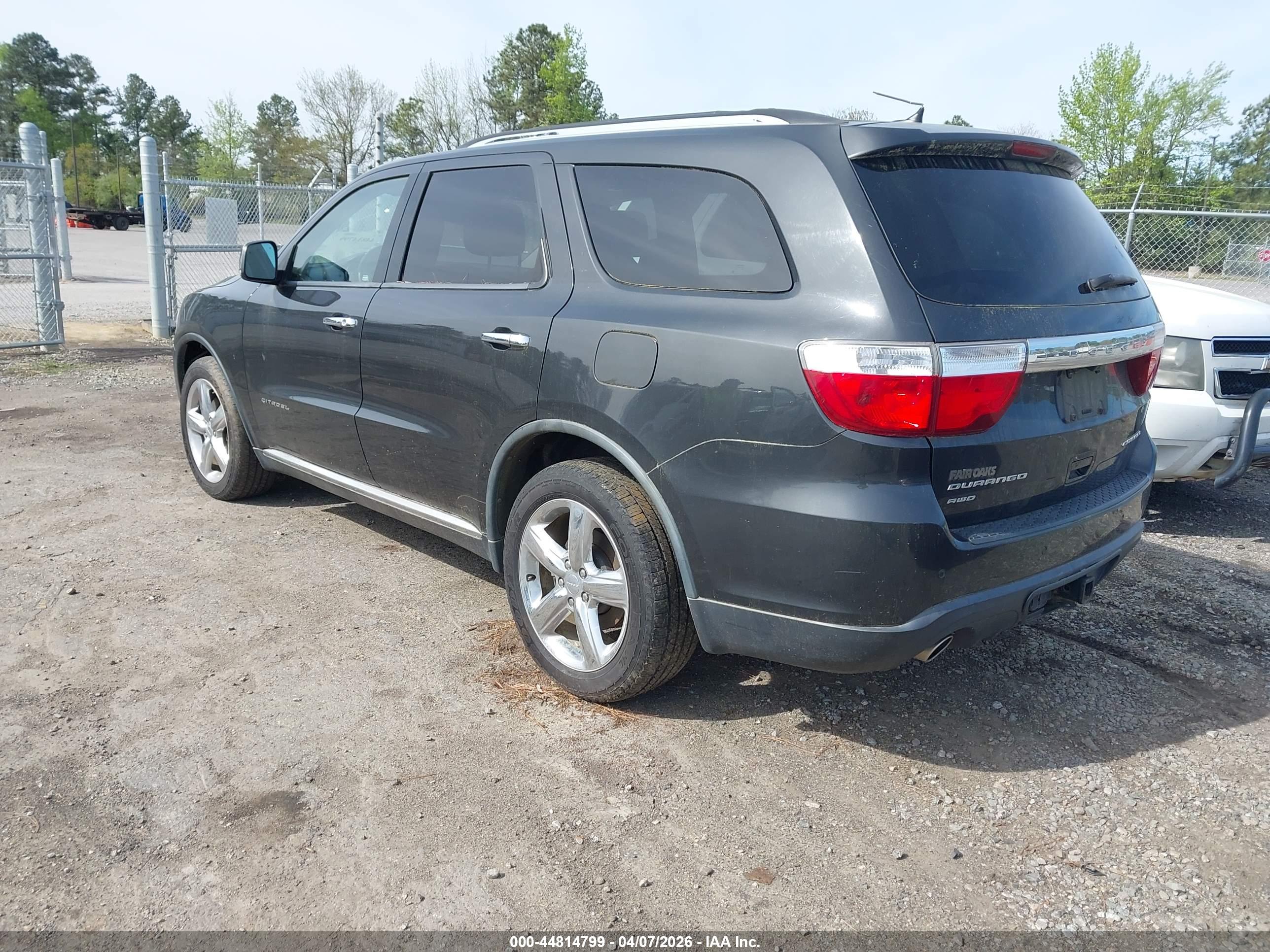 DODGE DURANGO image 3