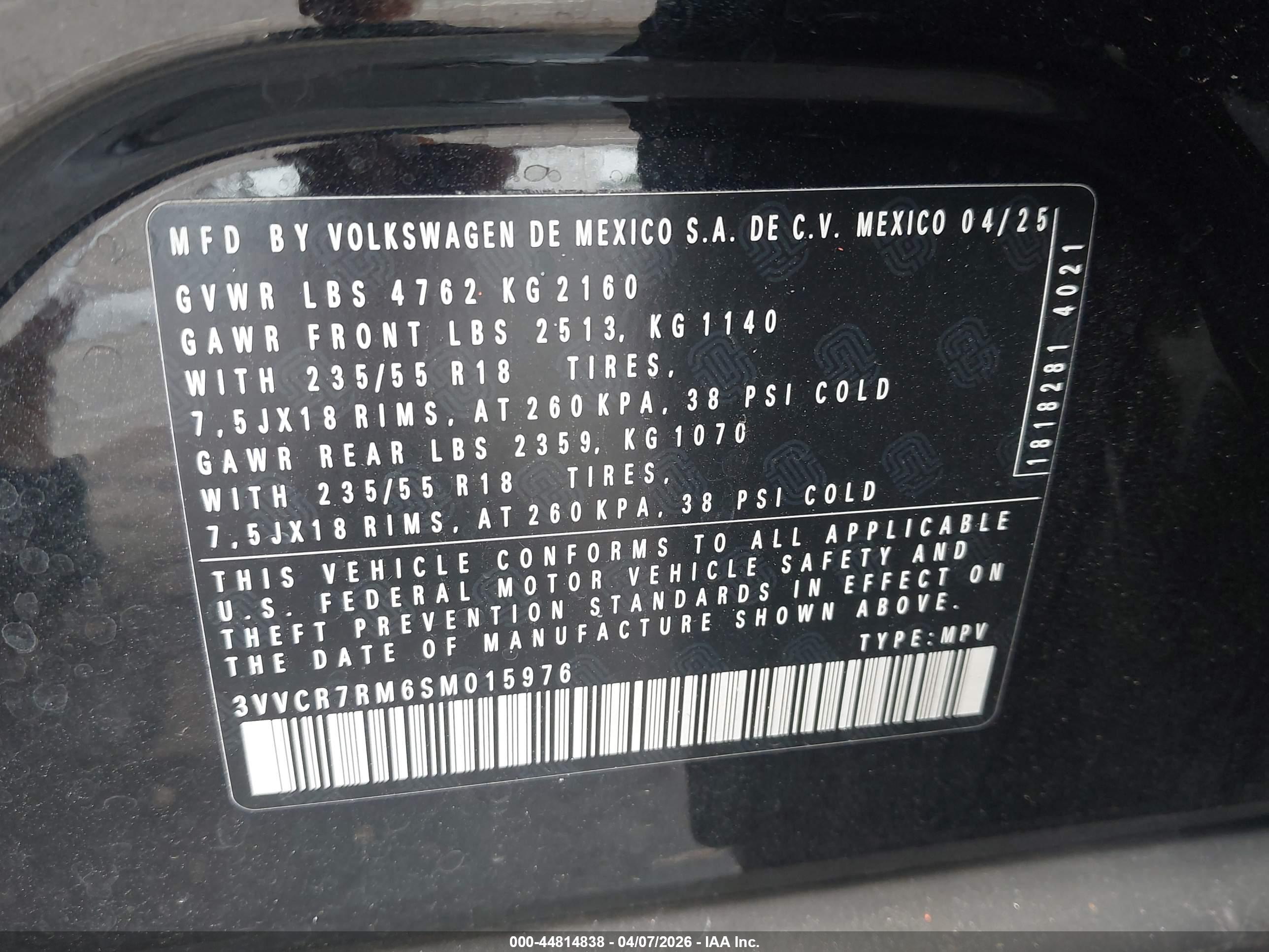 VOLKSWAGEN TIGUAN image 9