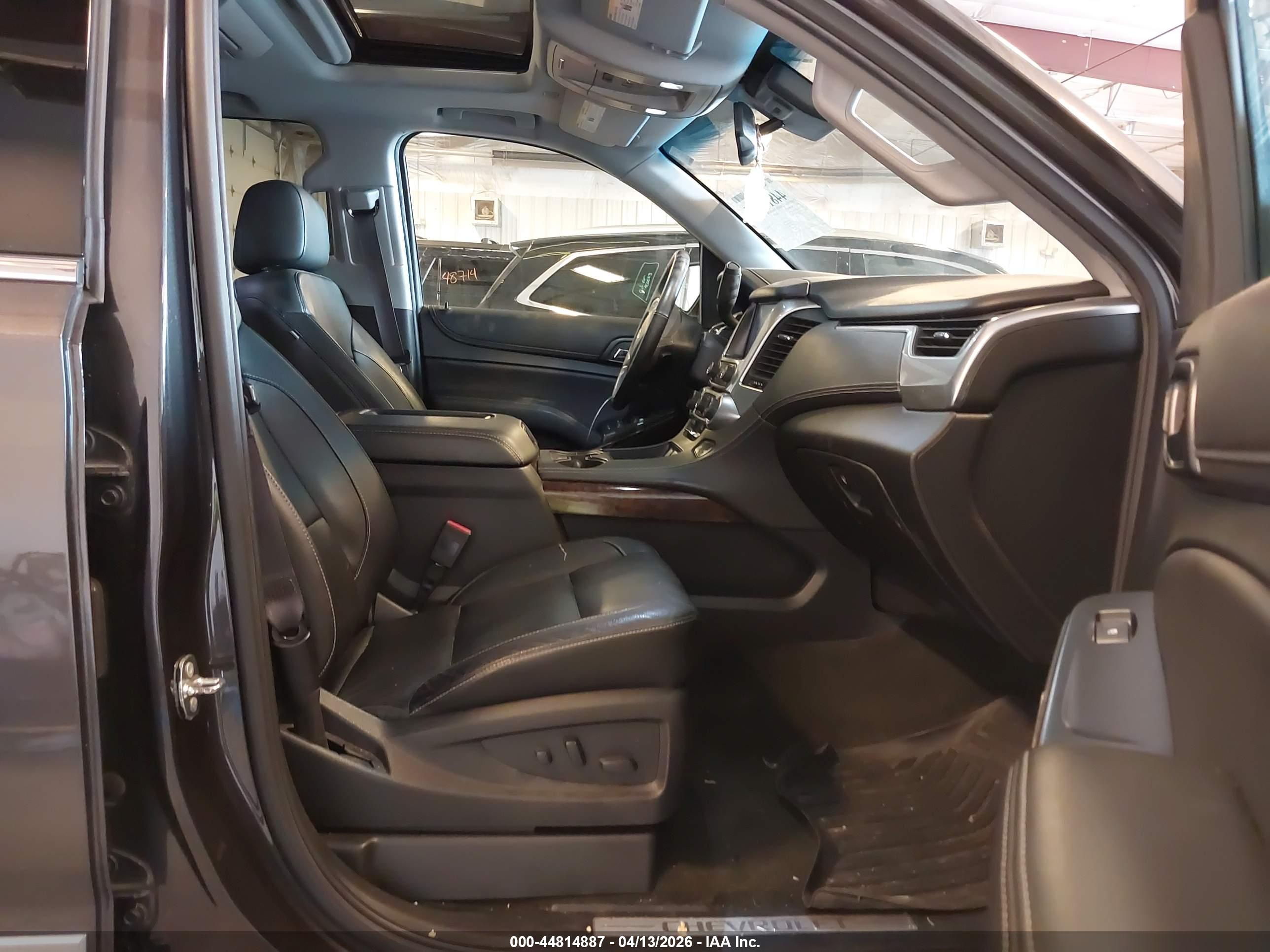 CHEVROLET TAHOE image 5