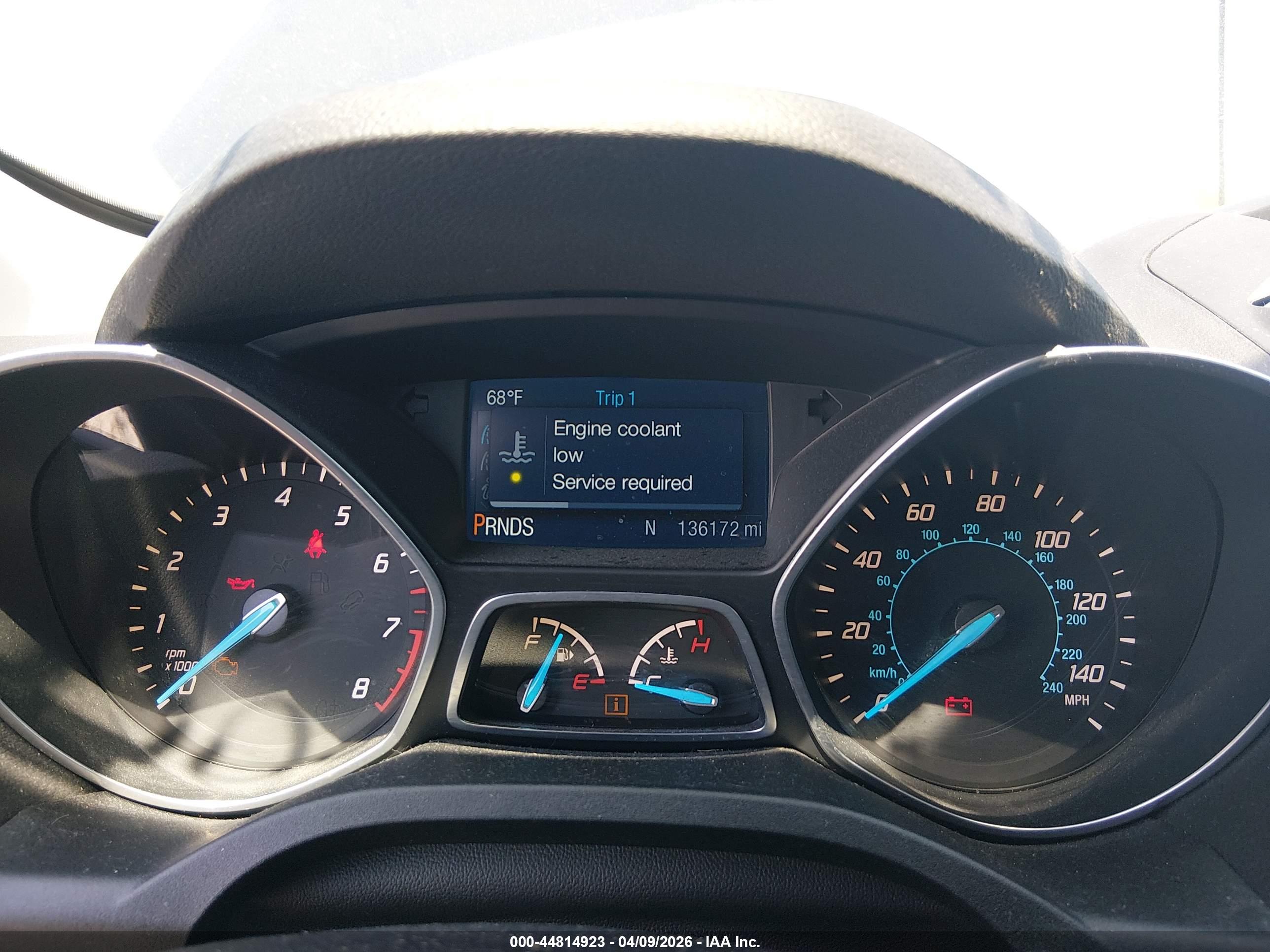 FORD ESCAPE image 7