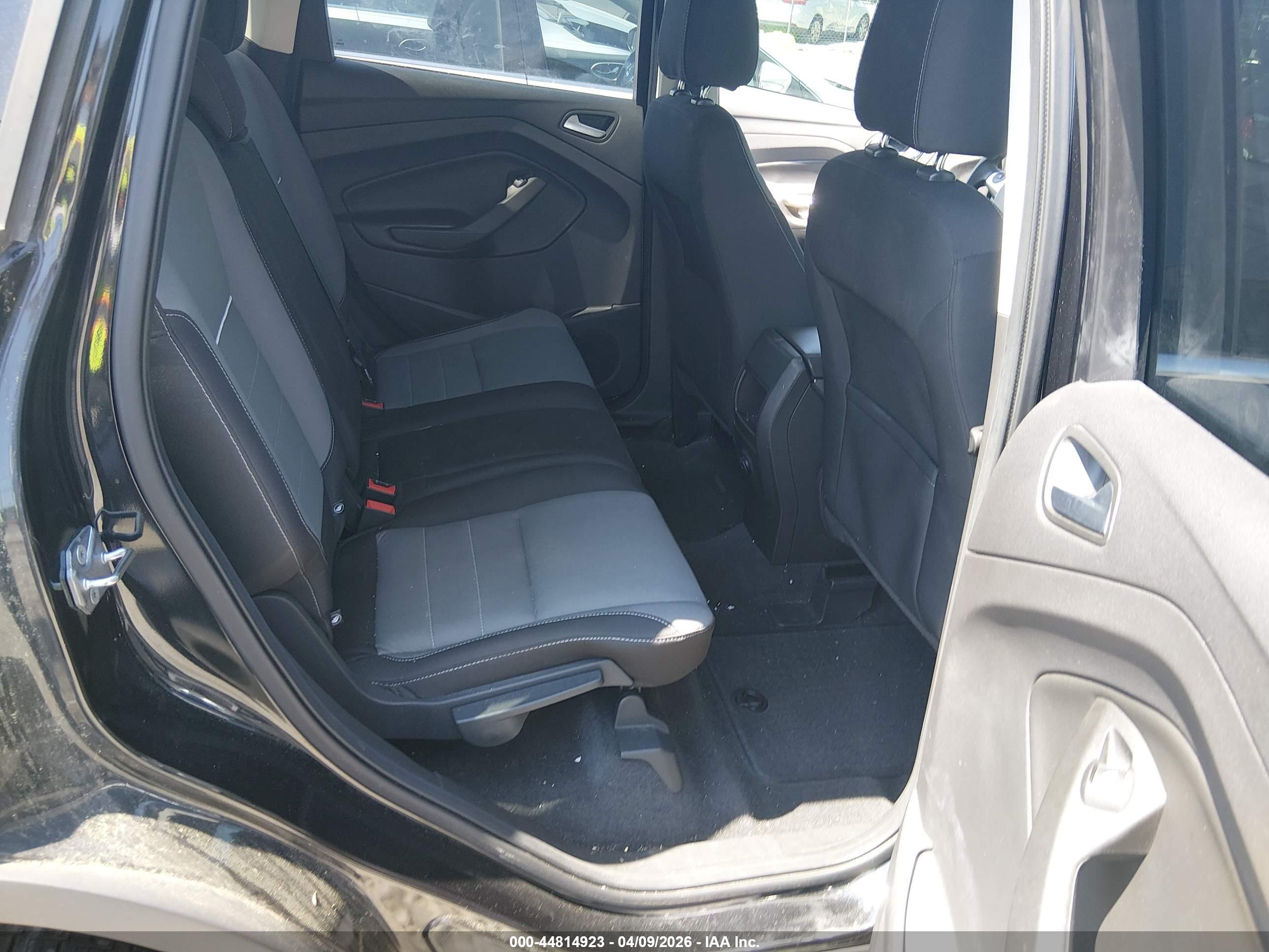 FORD ESCAPE image 8