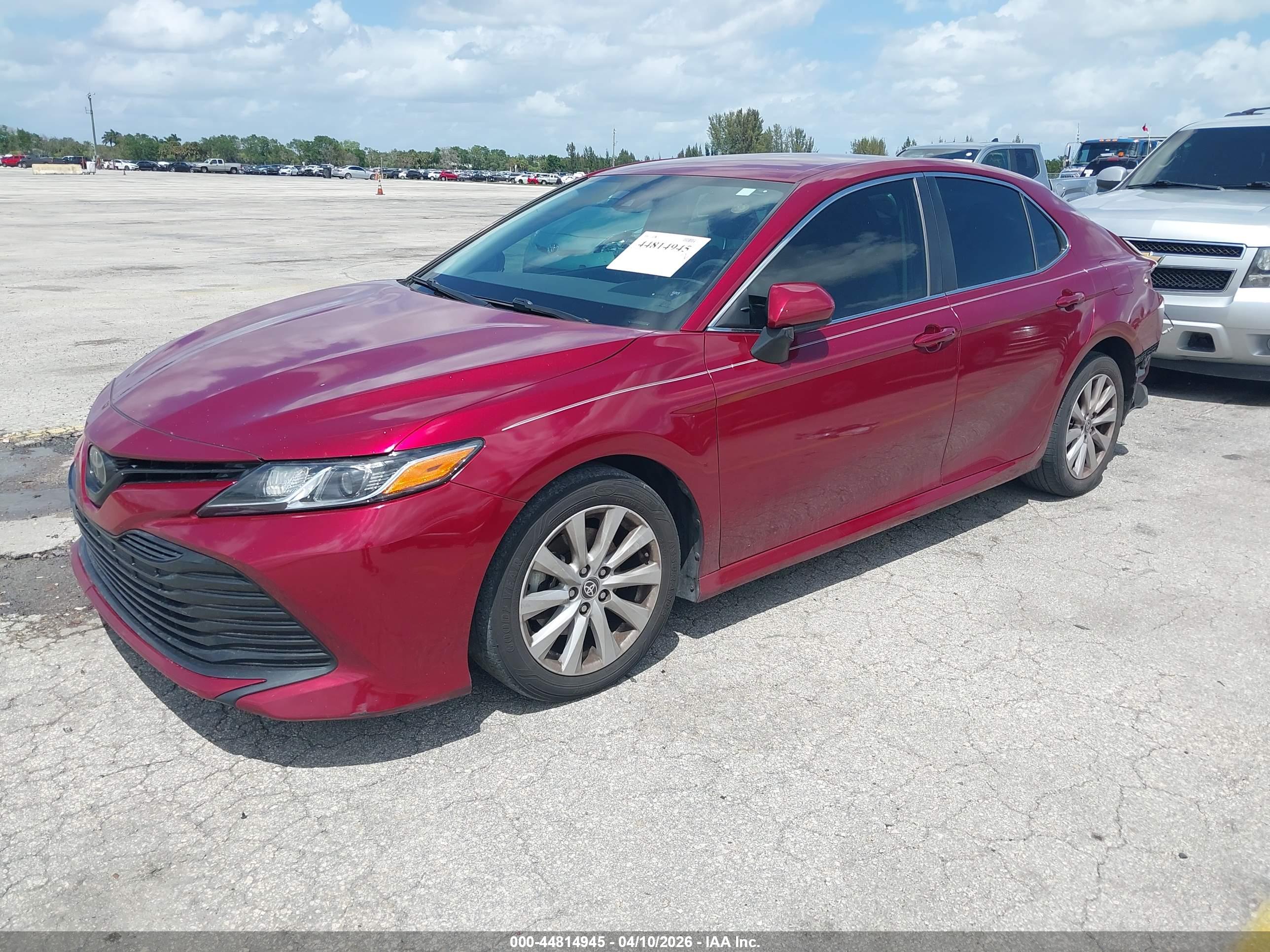TOYOTA CAMRY image 2