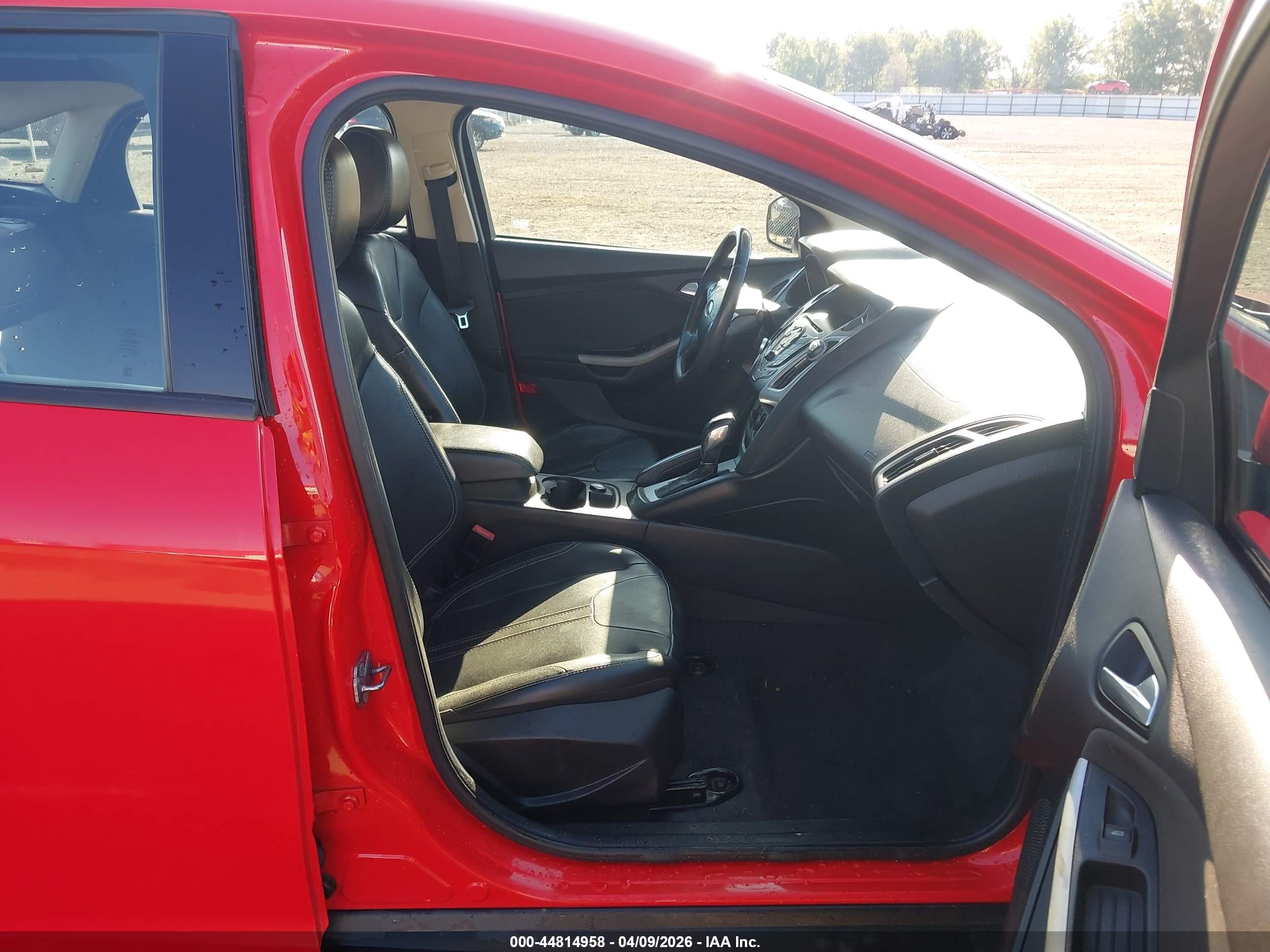 FORD FOCUS image 5