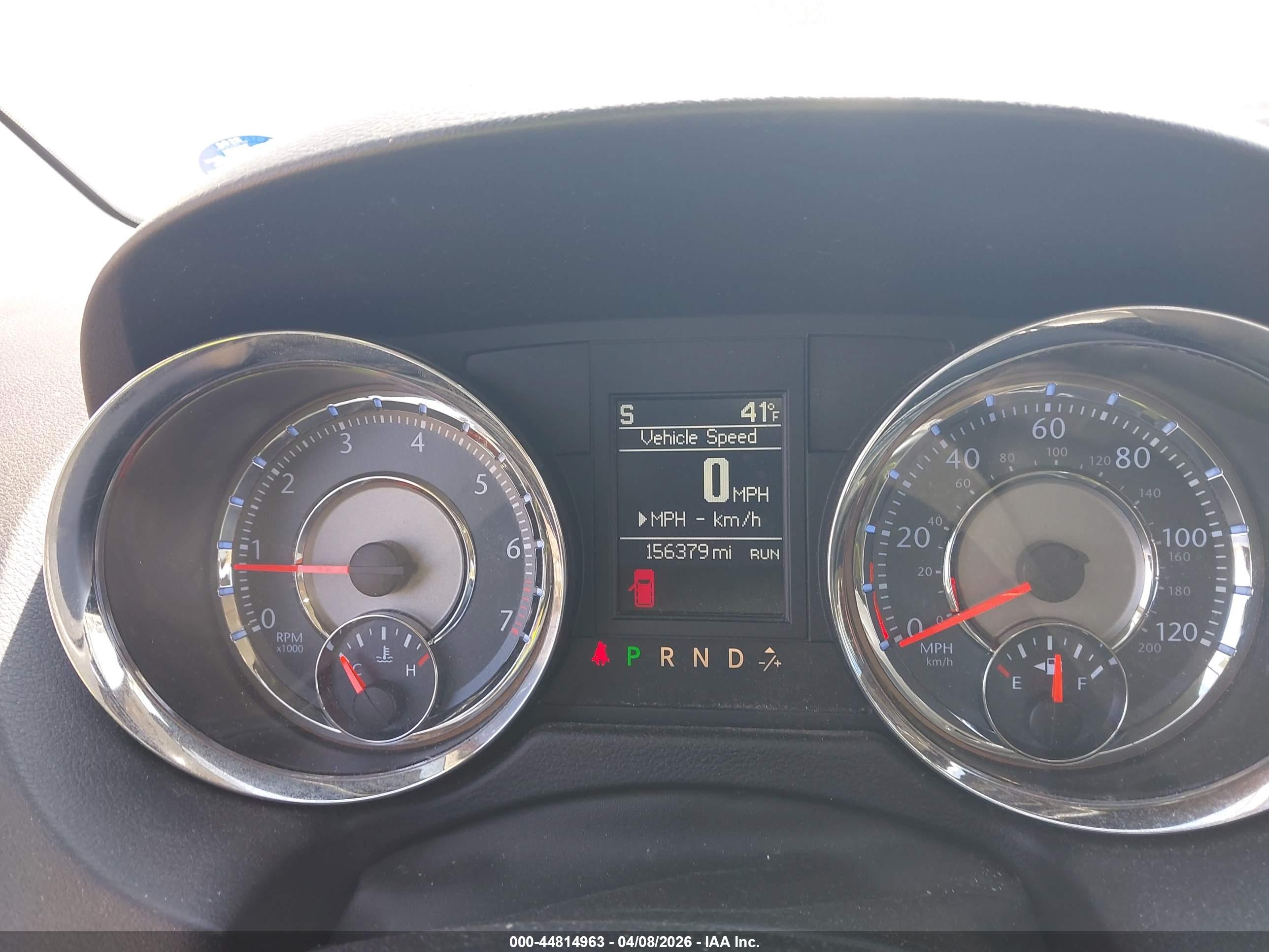 CHRYSLER TOWN image 7