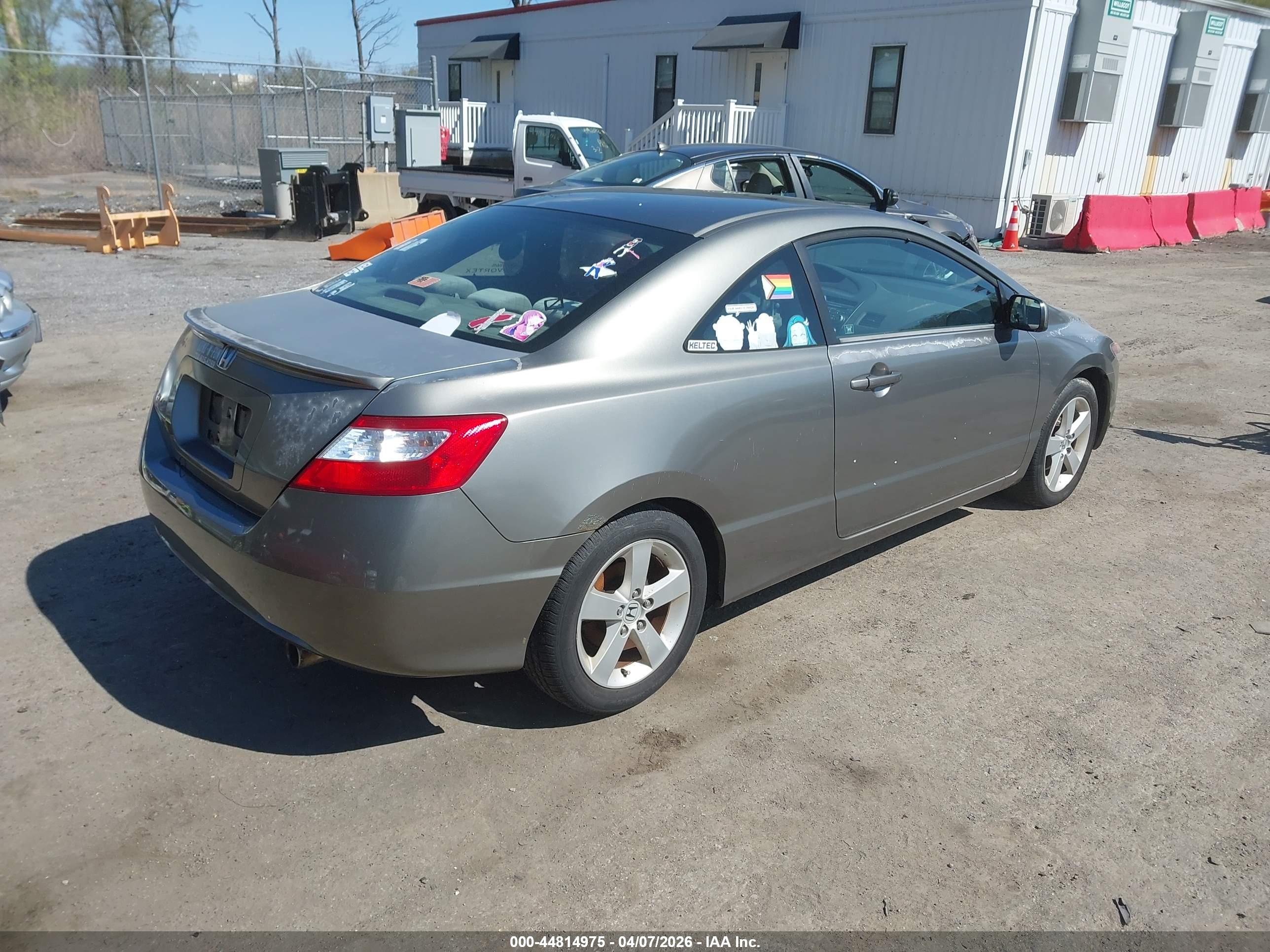HONDA CIVIC image 4