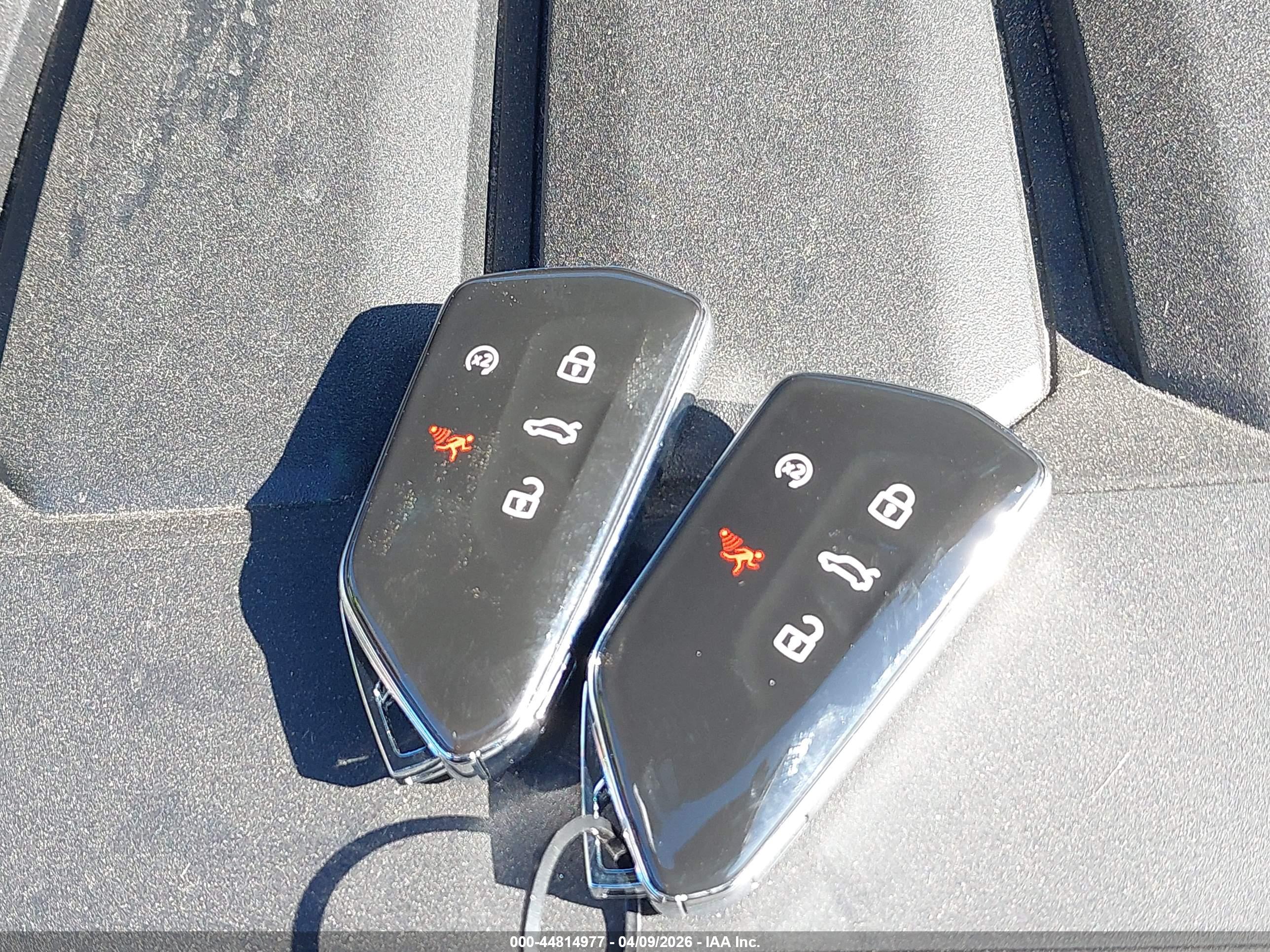 VOLKSWAGEN TIGUAN image 11