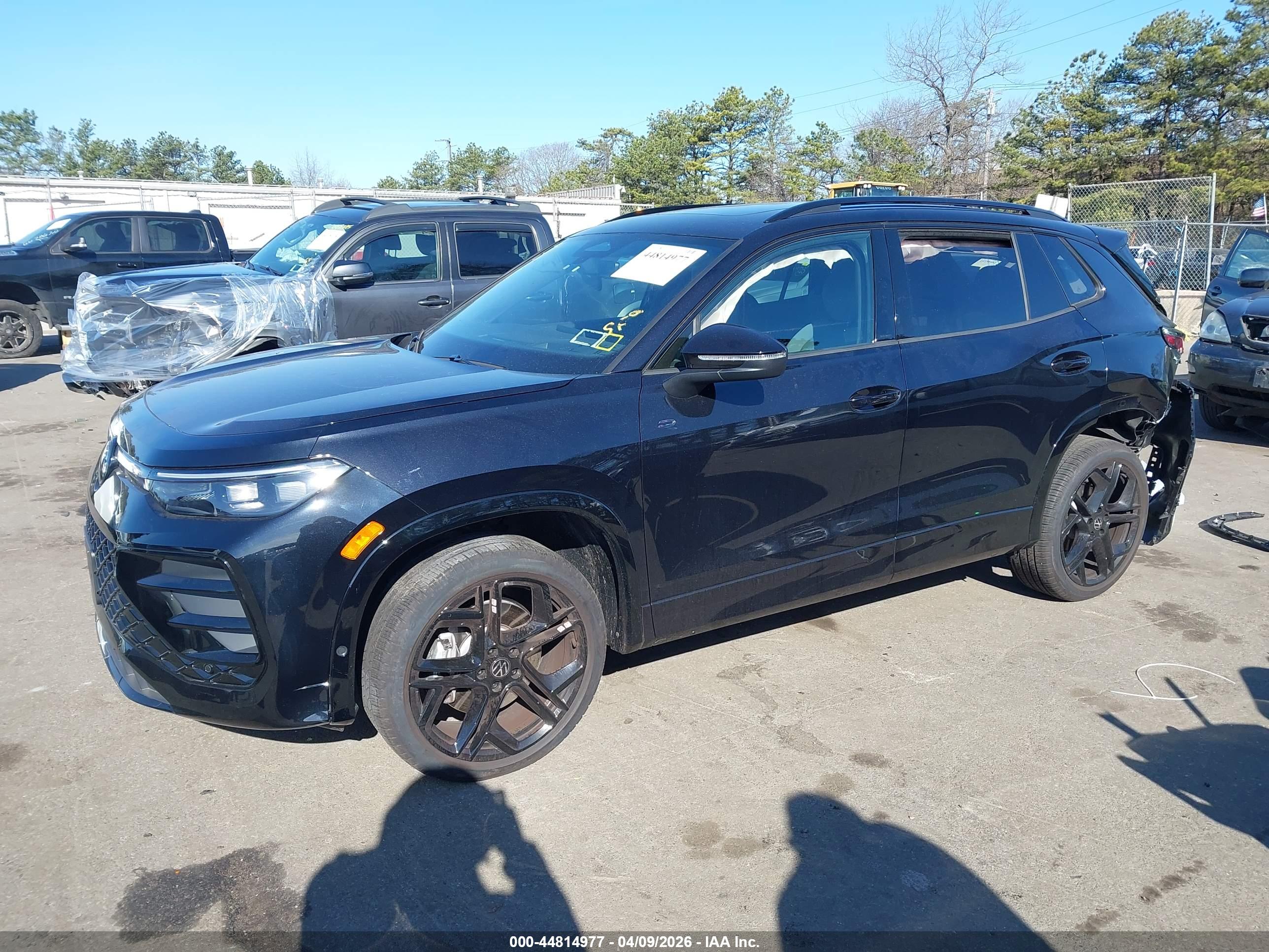 VOLKSWAGEN TIGUAN image 2