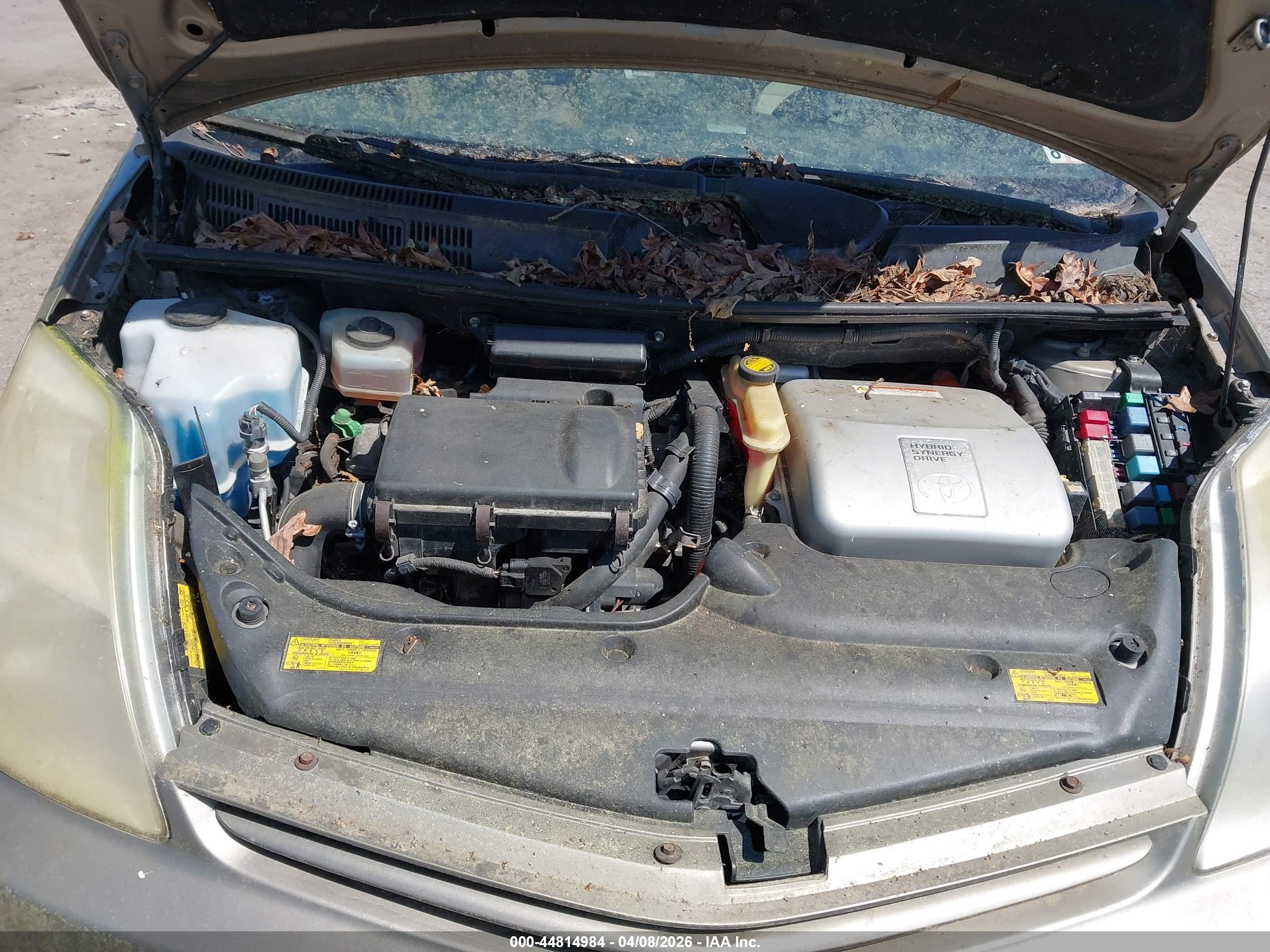 TOYOTA PRIUS image 10
