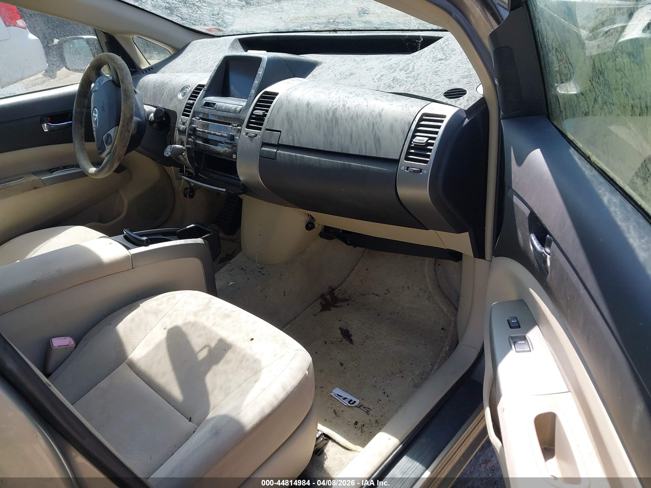 TOYOTA PRIUS image 5