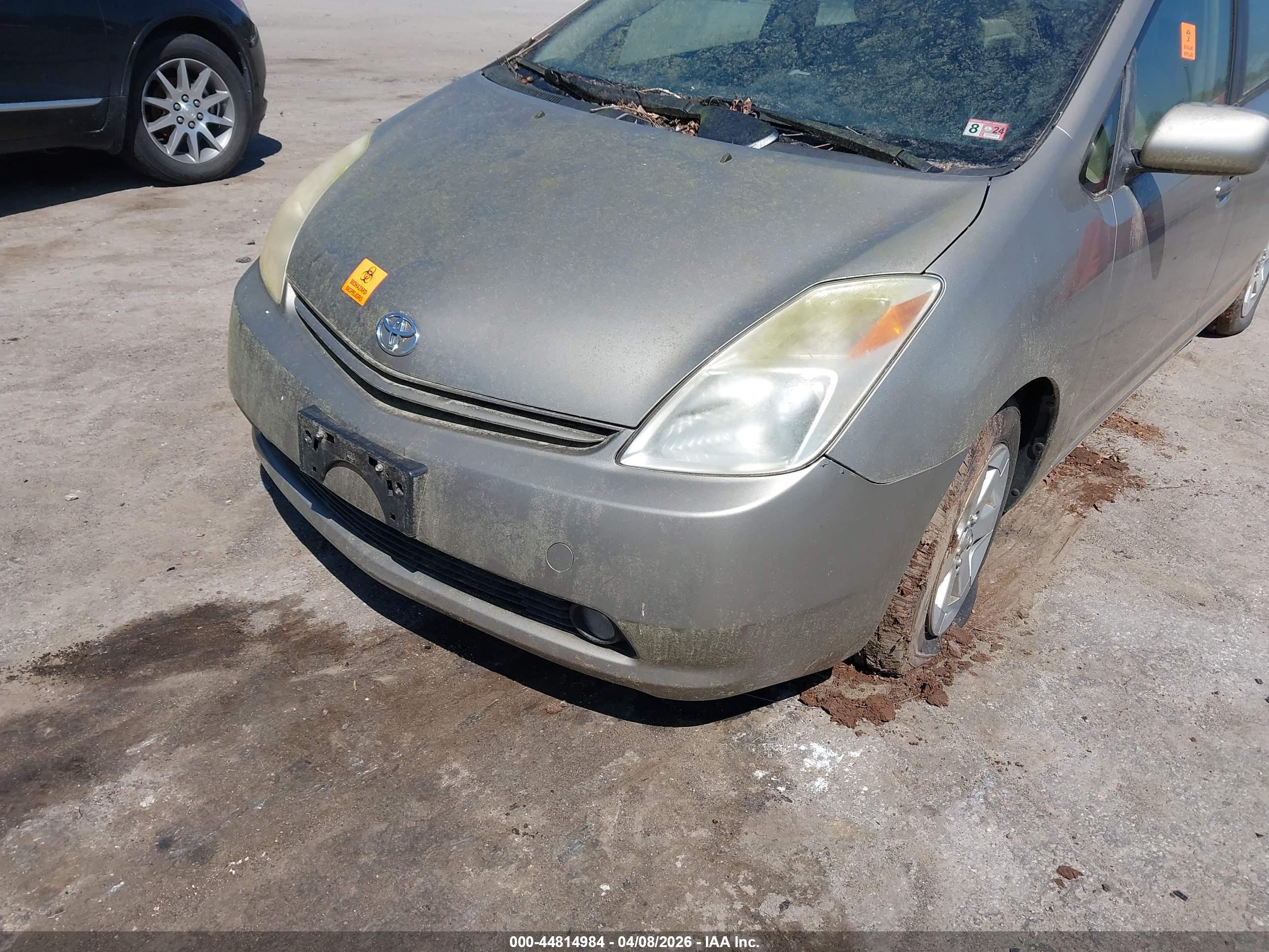 TOYOTA PRIUS image 6