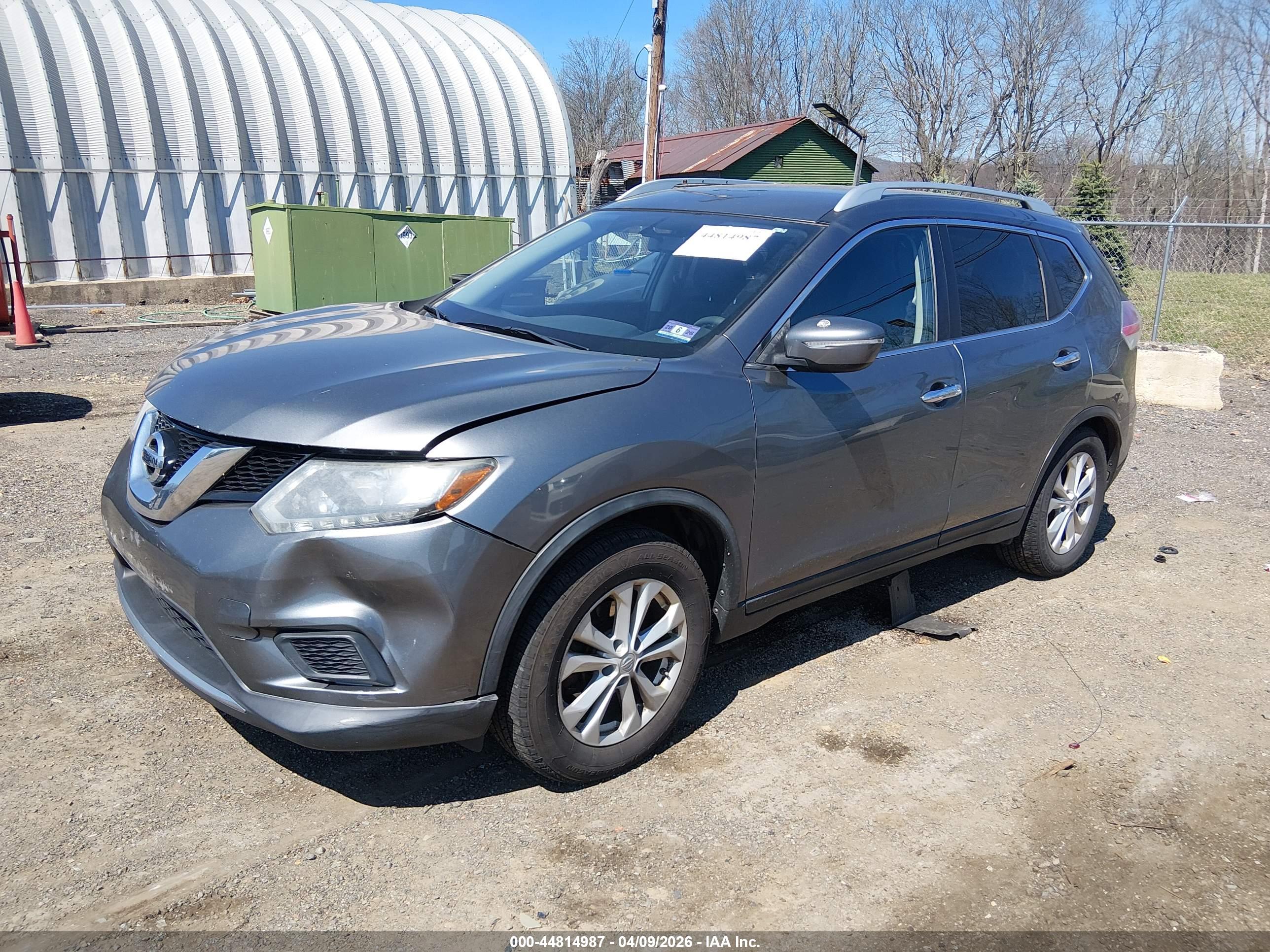 NISSAN ROGUE image 2