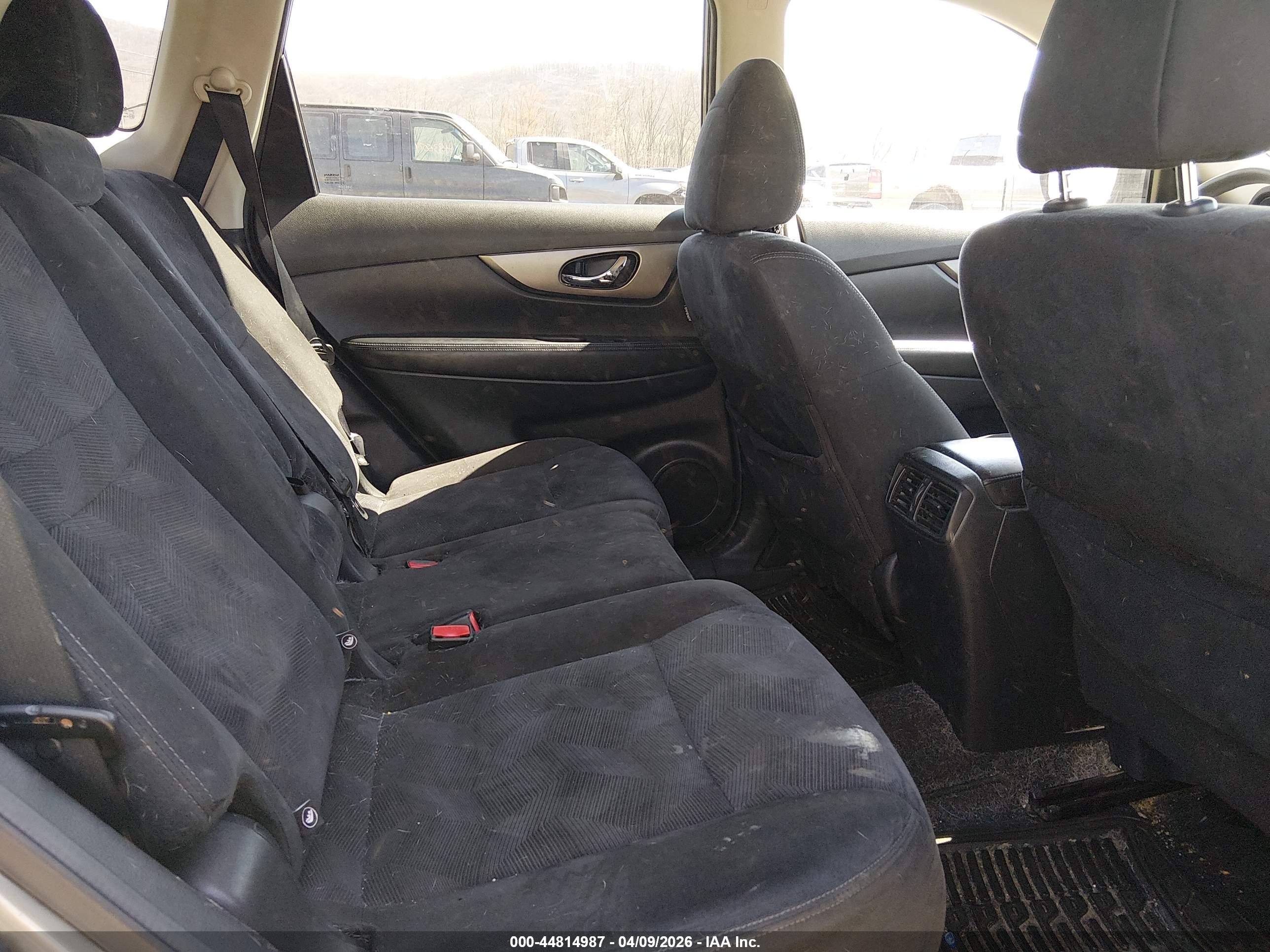 NISSAN ROGUE image 8