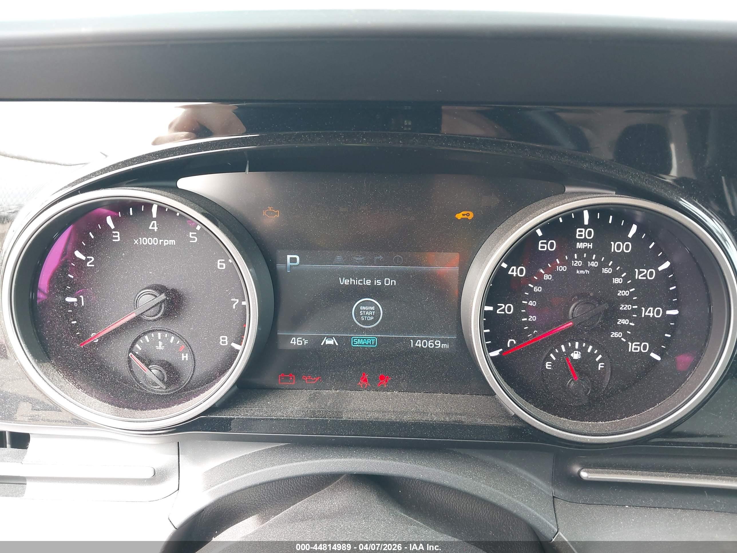 KIA CARNIVAL image 7