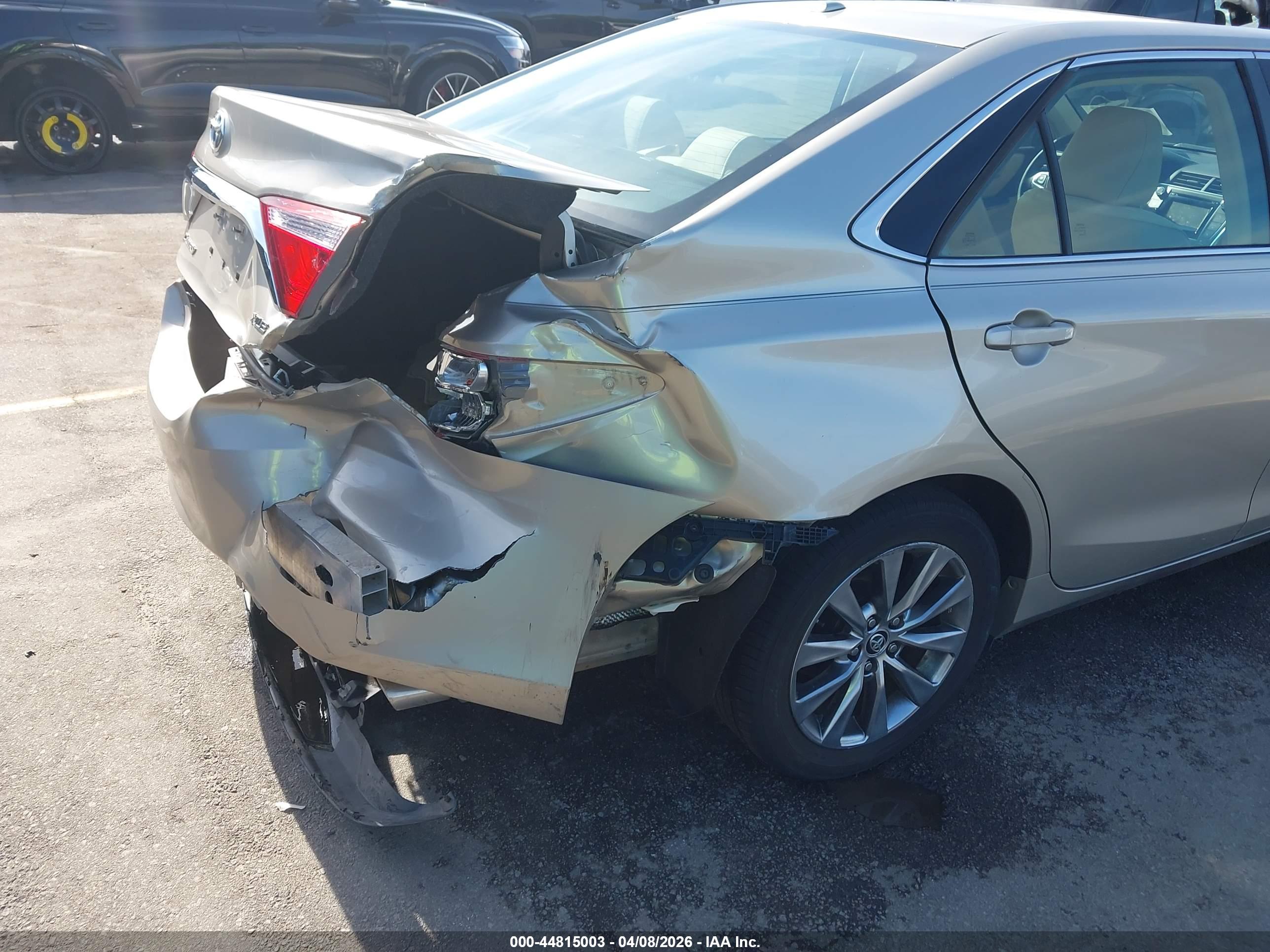 TOYOTA CAMRY image 6