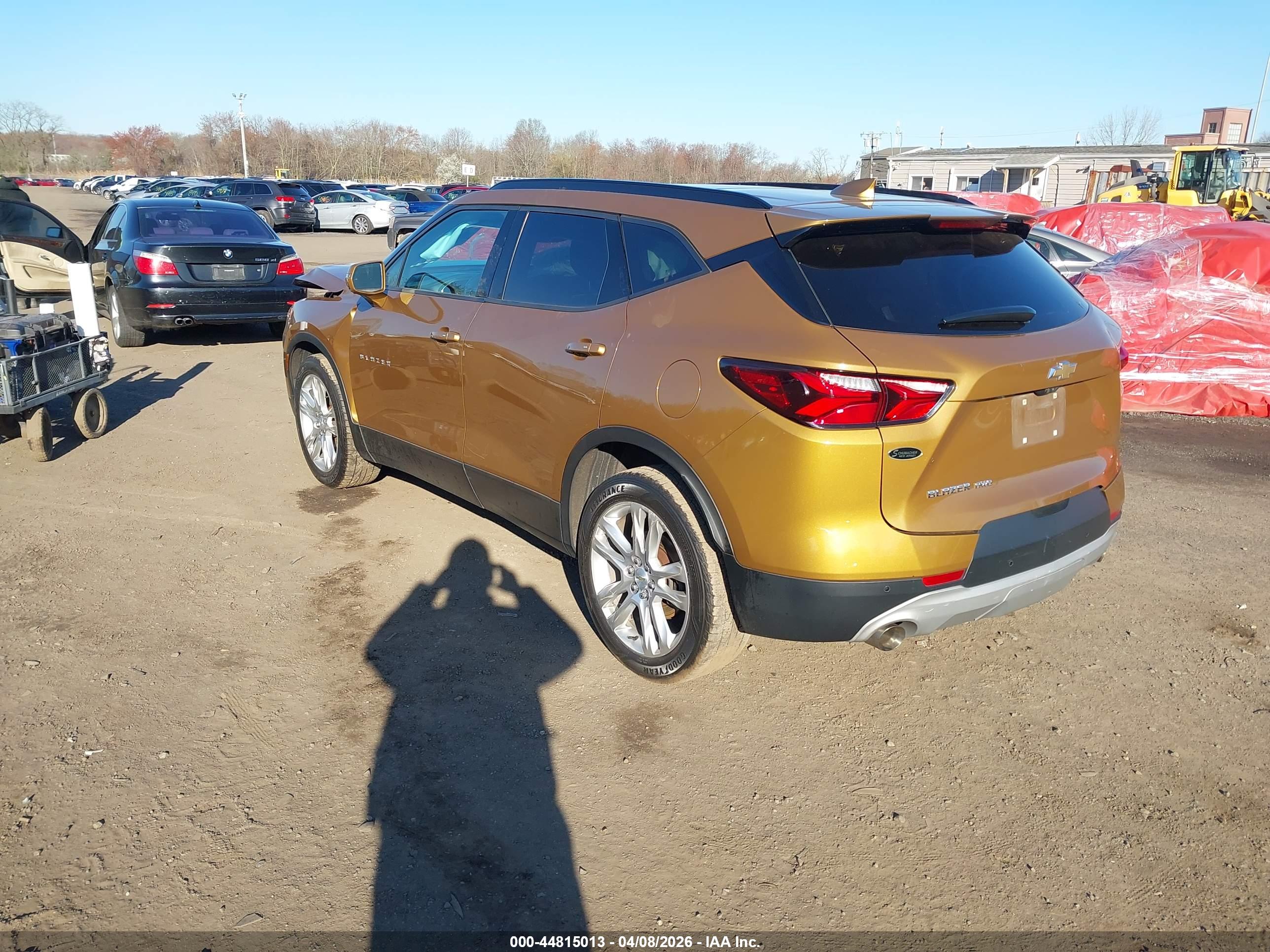 CHEVROLET BLAZER image 3