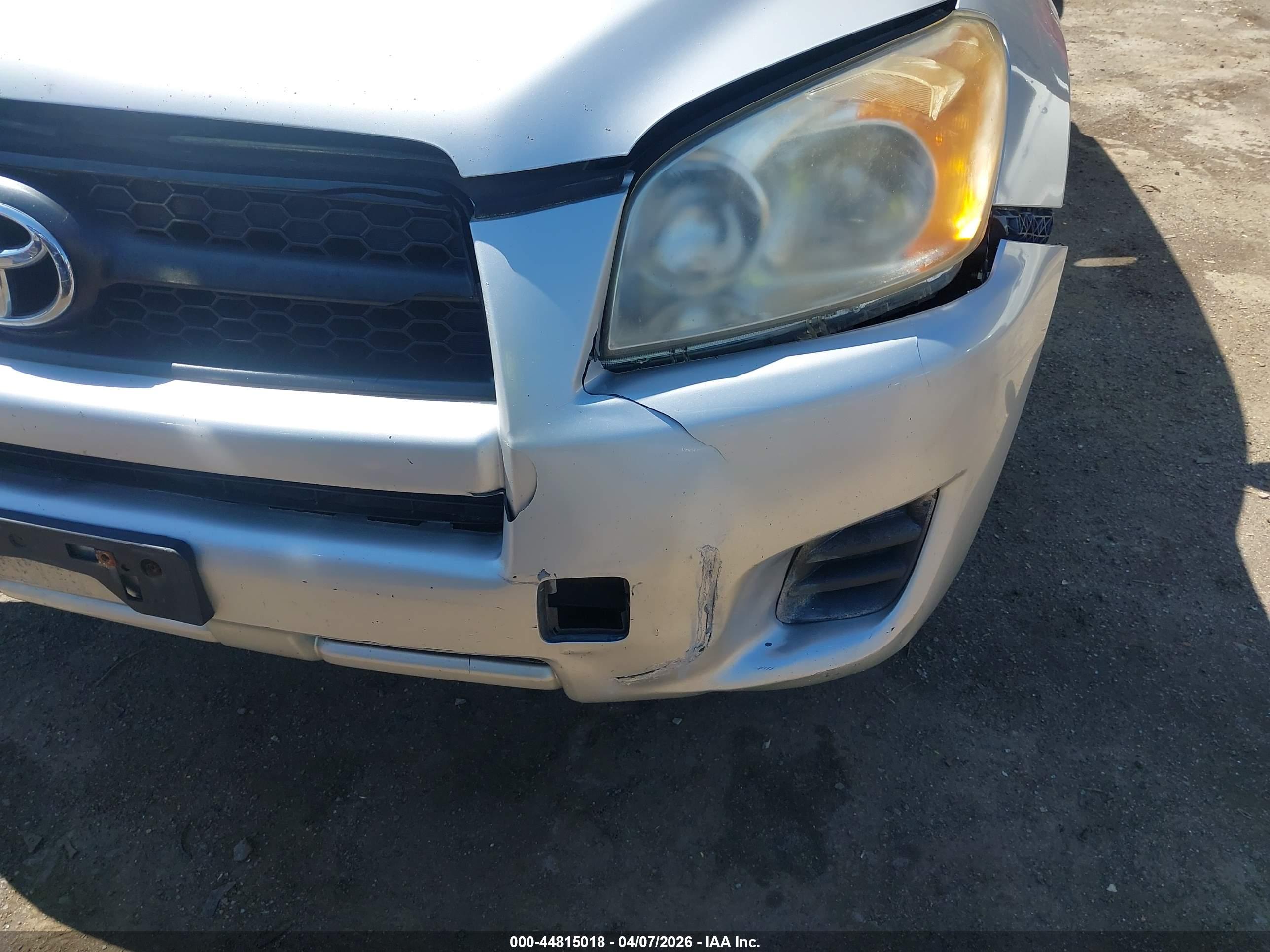 TOYOTA RAV4 image 6