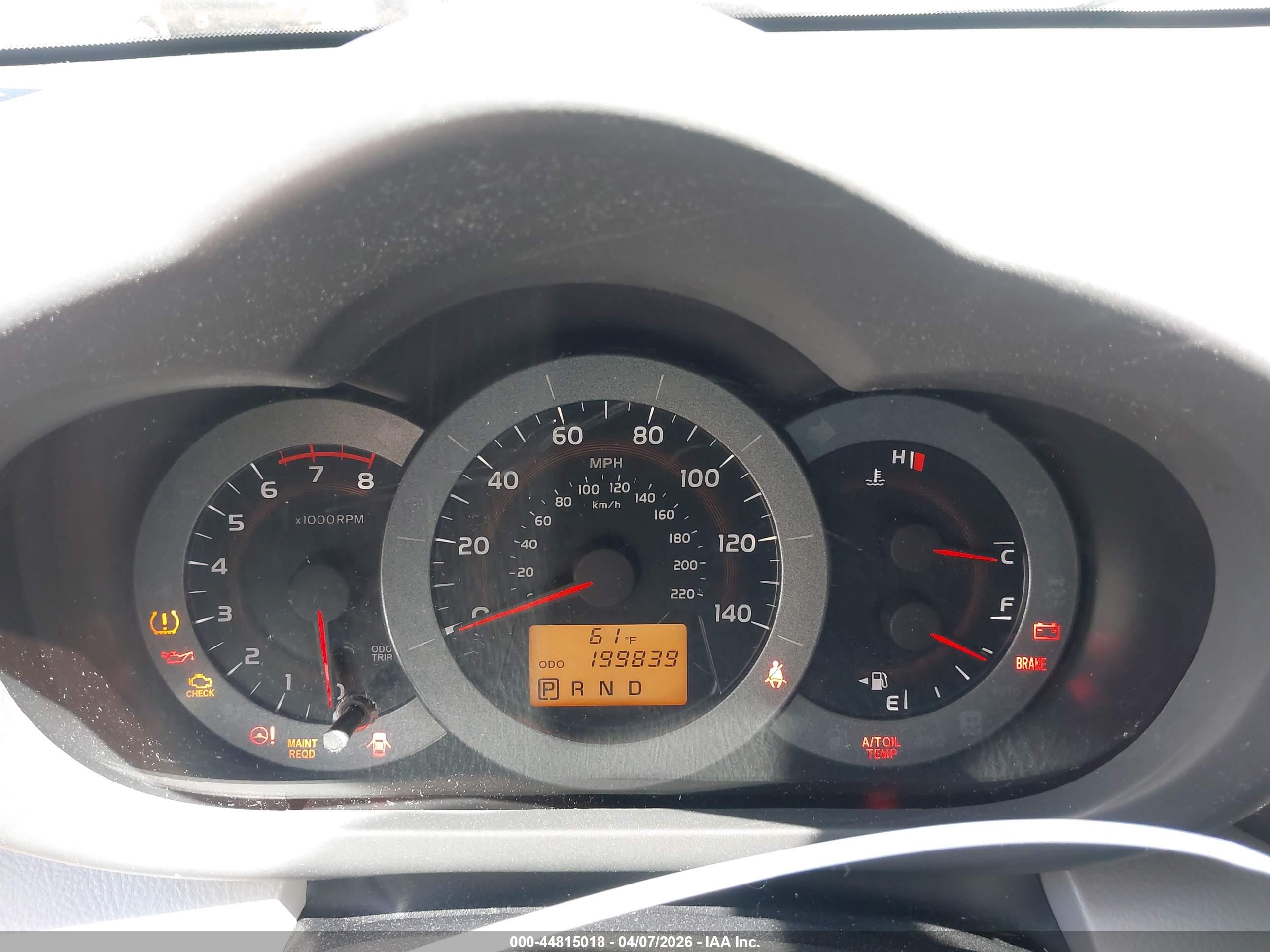 TOYOTA RAV4 image 7