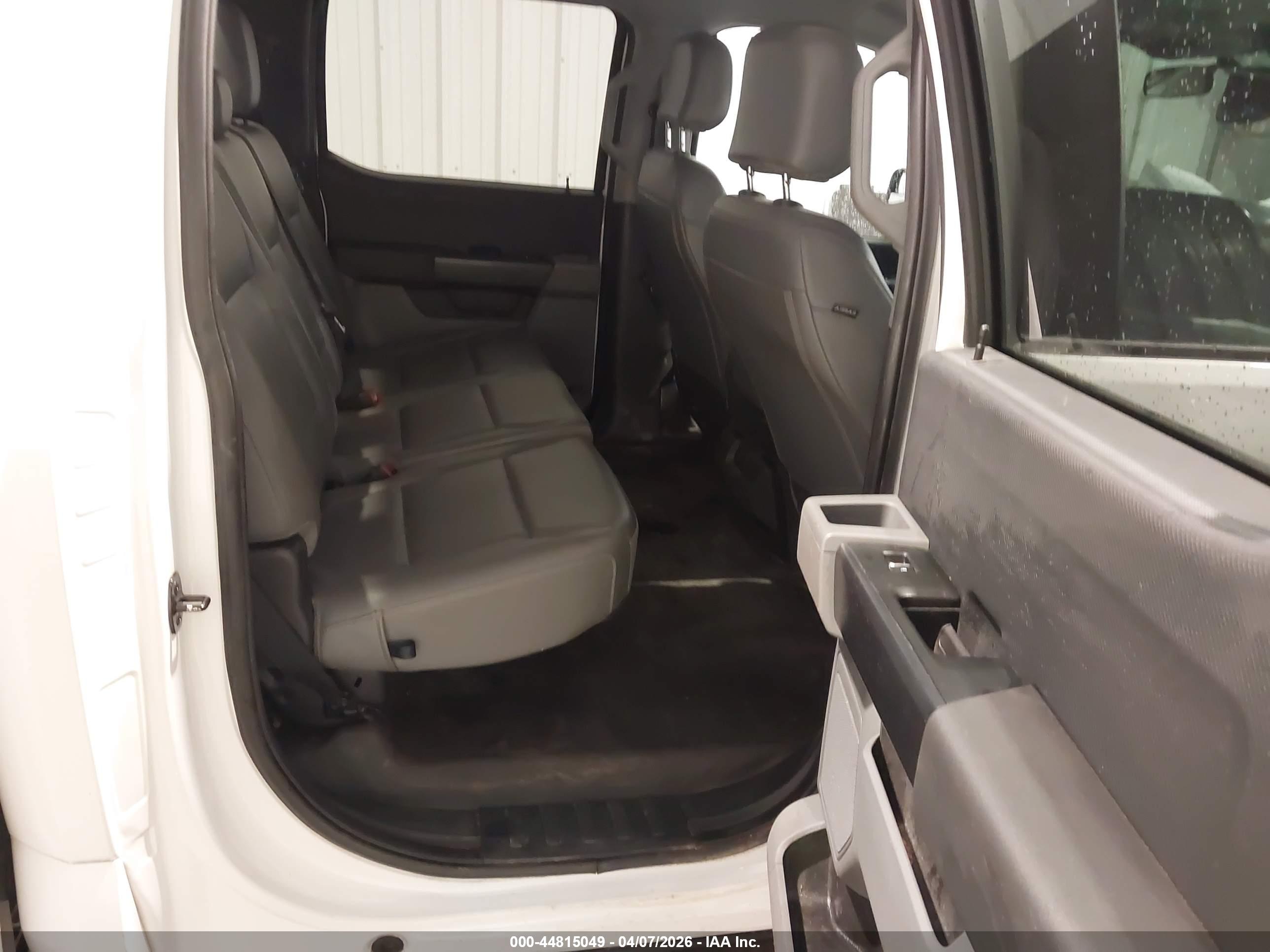 FORD F-150 image 8