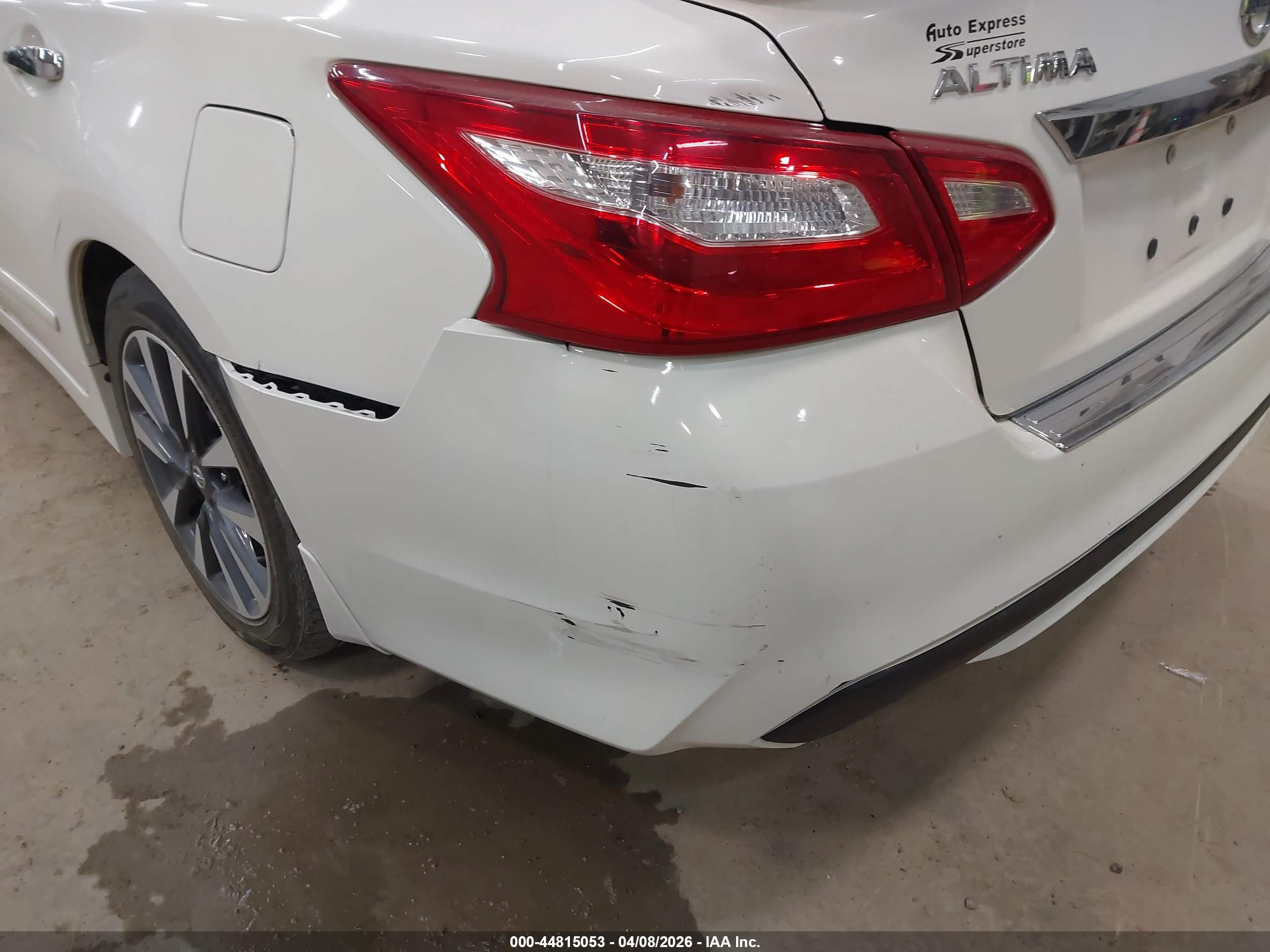 NISSAN ALTIMA image 6