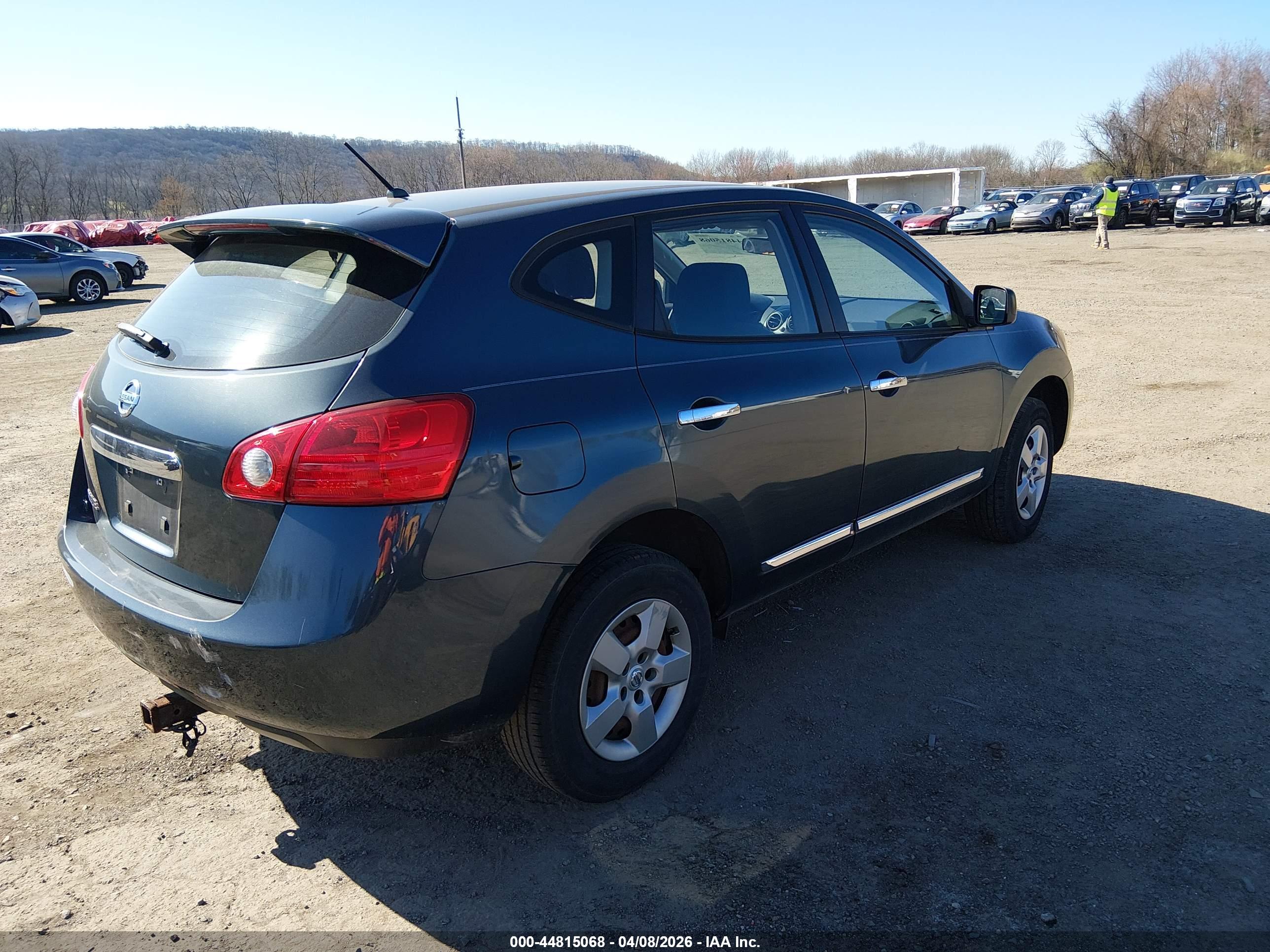 NISSAN ROGUE image 4