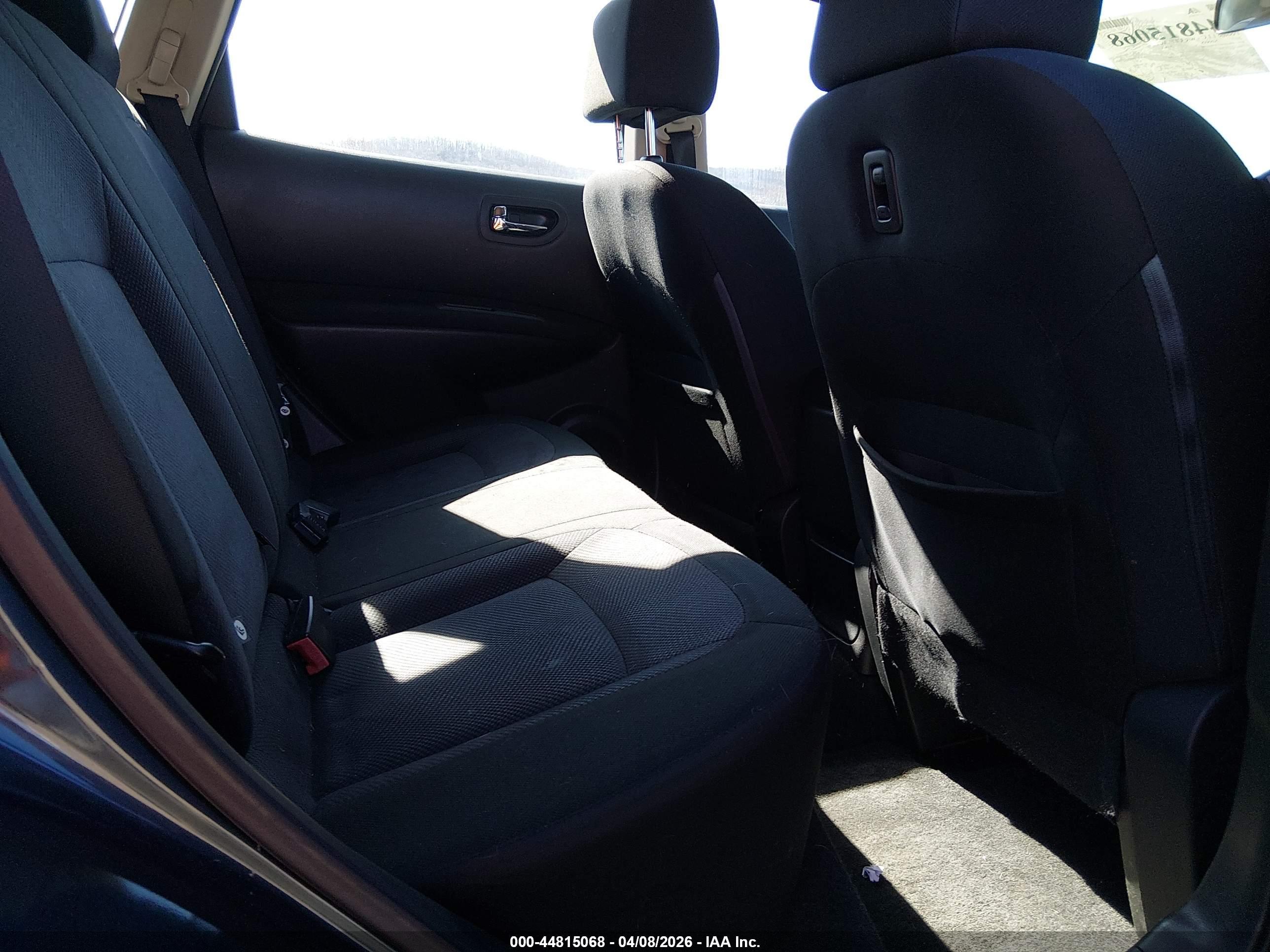 NISSAN ROGUE image 8